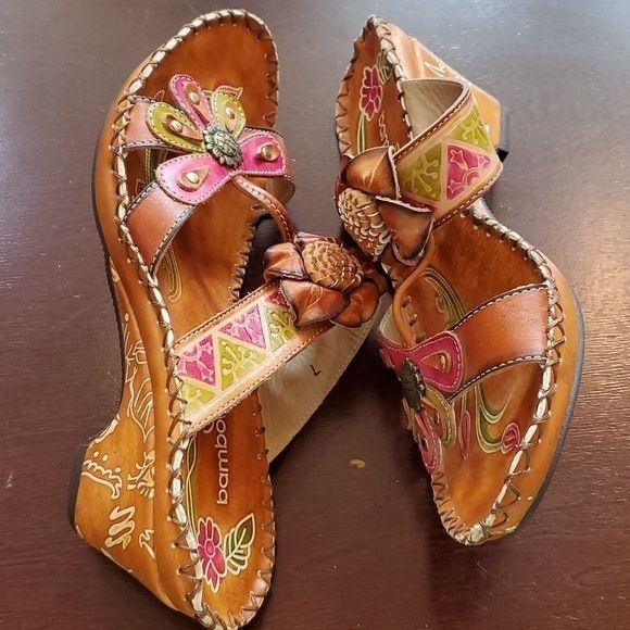 Designer Bamboo 54 Leather 2" Heeled Sz. 7 Thong Sandals Size US 7 / IT 37 - 3 Thumbnail
