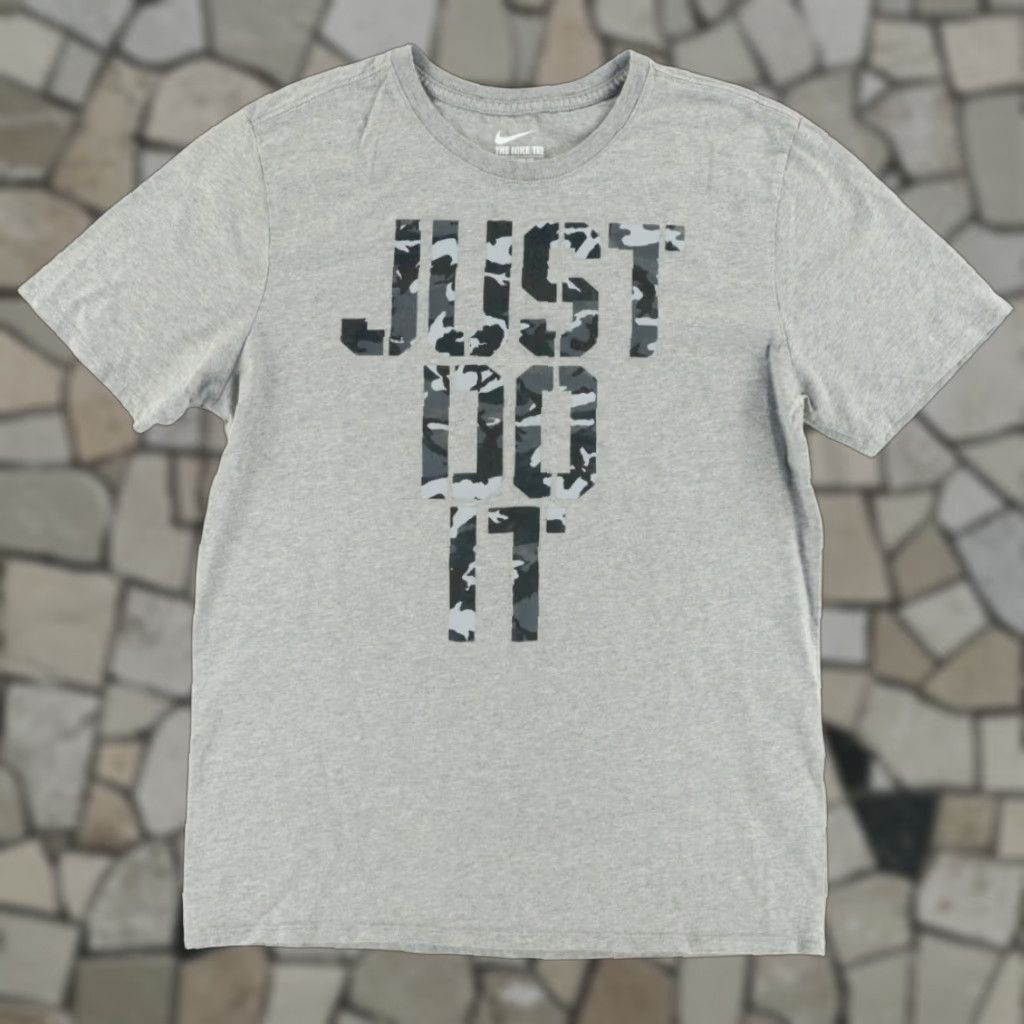 Nike Nike Shirt Gray Men's L Just Do it Camo Fill Solid T-Shirt, Slim Size US L / EU 52-54 / 3 - 1 Thumbnail