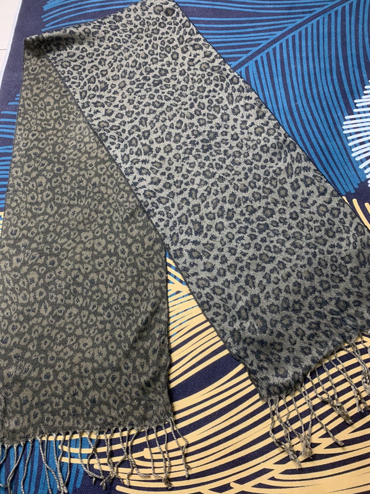 Other Leopard 🐆 Design Muffler / Scarf / Neckwear Size ONE SIZE - 3 Thumbnail