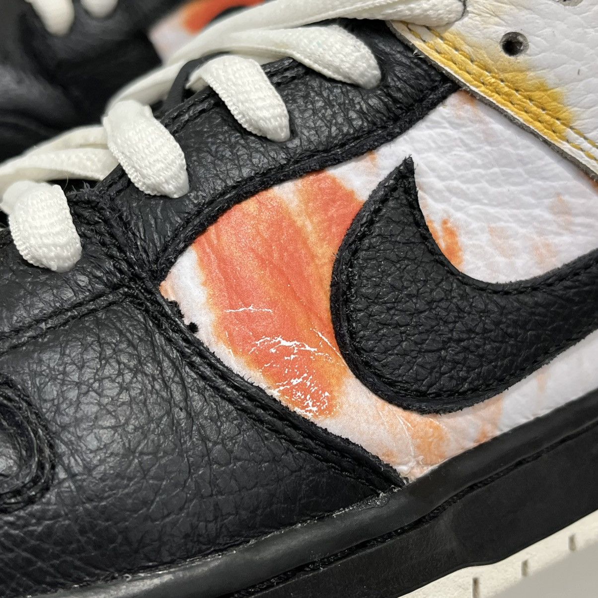 Nike SB Nike SB Dunk Low Raygun Tie-Dye Black Size US 10 / EU 43 - 13 Thumbnail