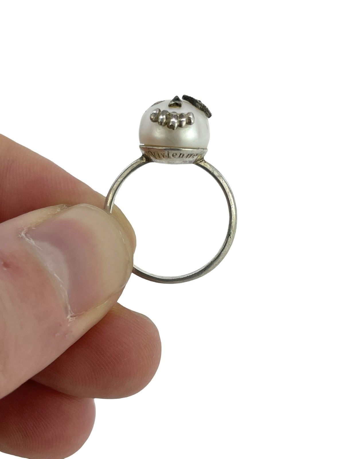 Vivienne Westwood 925 Pearl Skull Orb Ring Size ONE SIZE - 13 Thumbnail