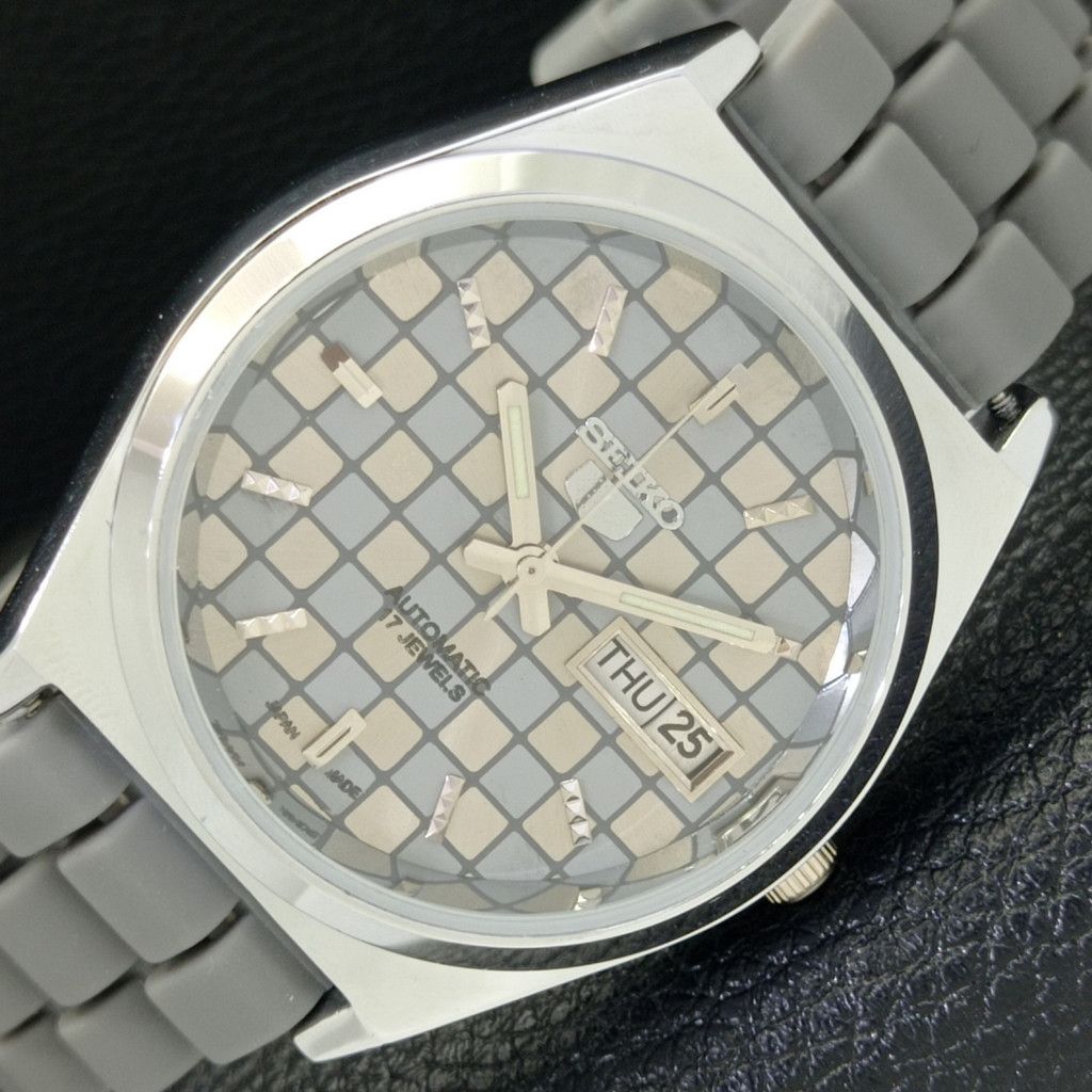 Seiko REFURBISHED VINTAGE SEIKO 5 AUTO JAPAN MENS WATCH a440216 Size 38 - 1 Thumbnail
