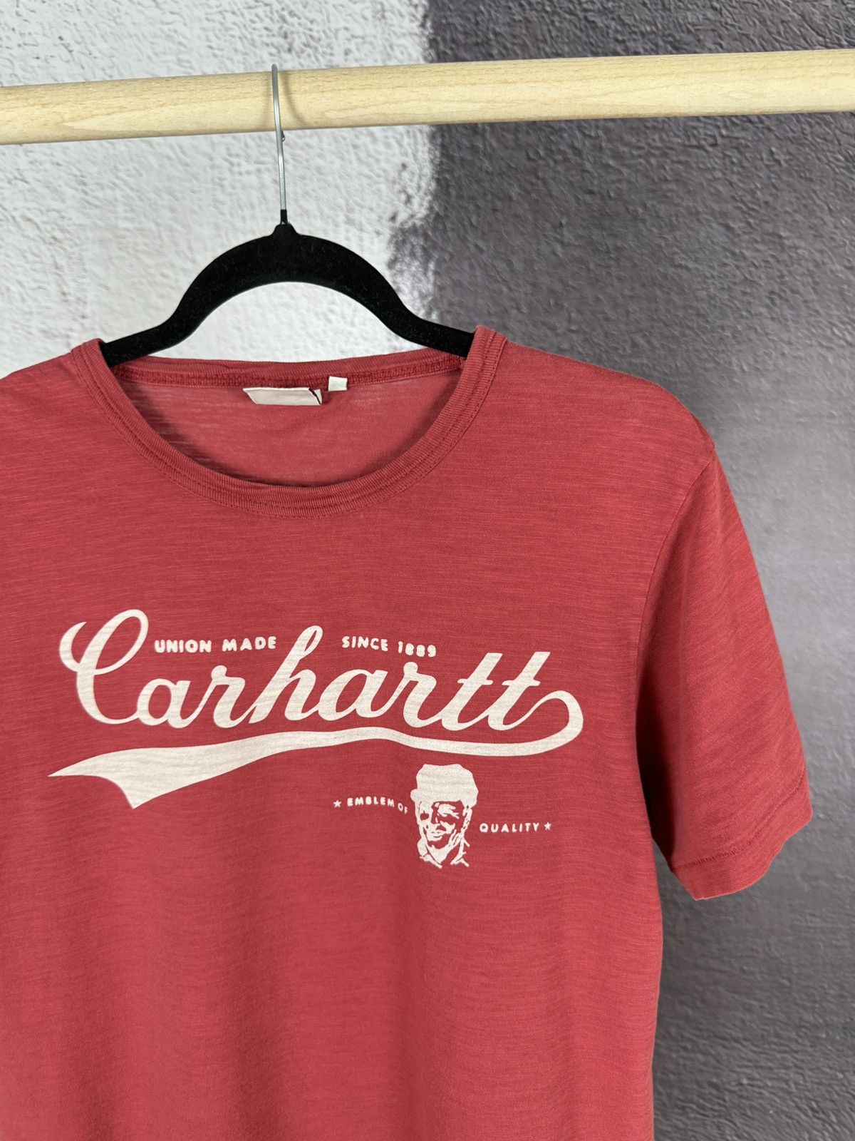 Carhartt Carhartt Union Made red big logo vintage distressed tee Size US S / EU 44-46 / 1 - 4 Thumbnail