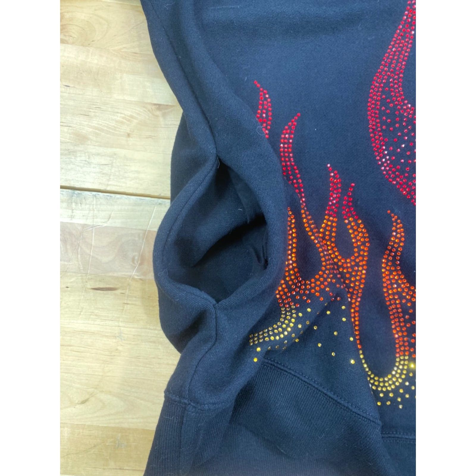 Forever 21 Forever 21 Hoodie Women M Black Pullover Hooded Lightweight | Flamin' Hot Cheetos | Bedazzled | Adult | 8093 Size M / US 6-8 / IT 42-44 - 2 Thumbnail
