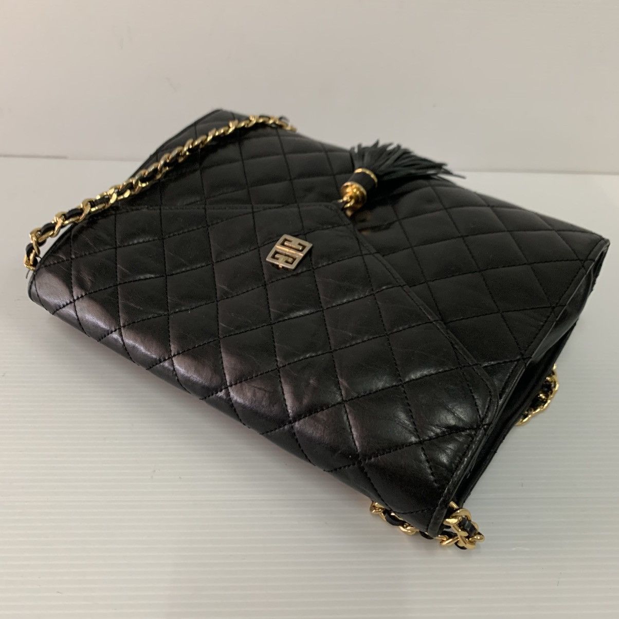 Givenchy Givenchy Leather Chain Slingbag Size ONE SIZE - 3 Thumbnail