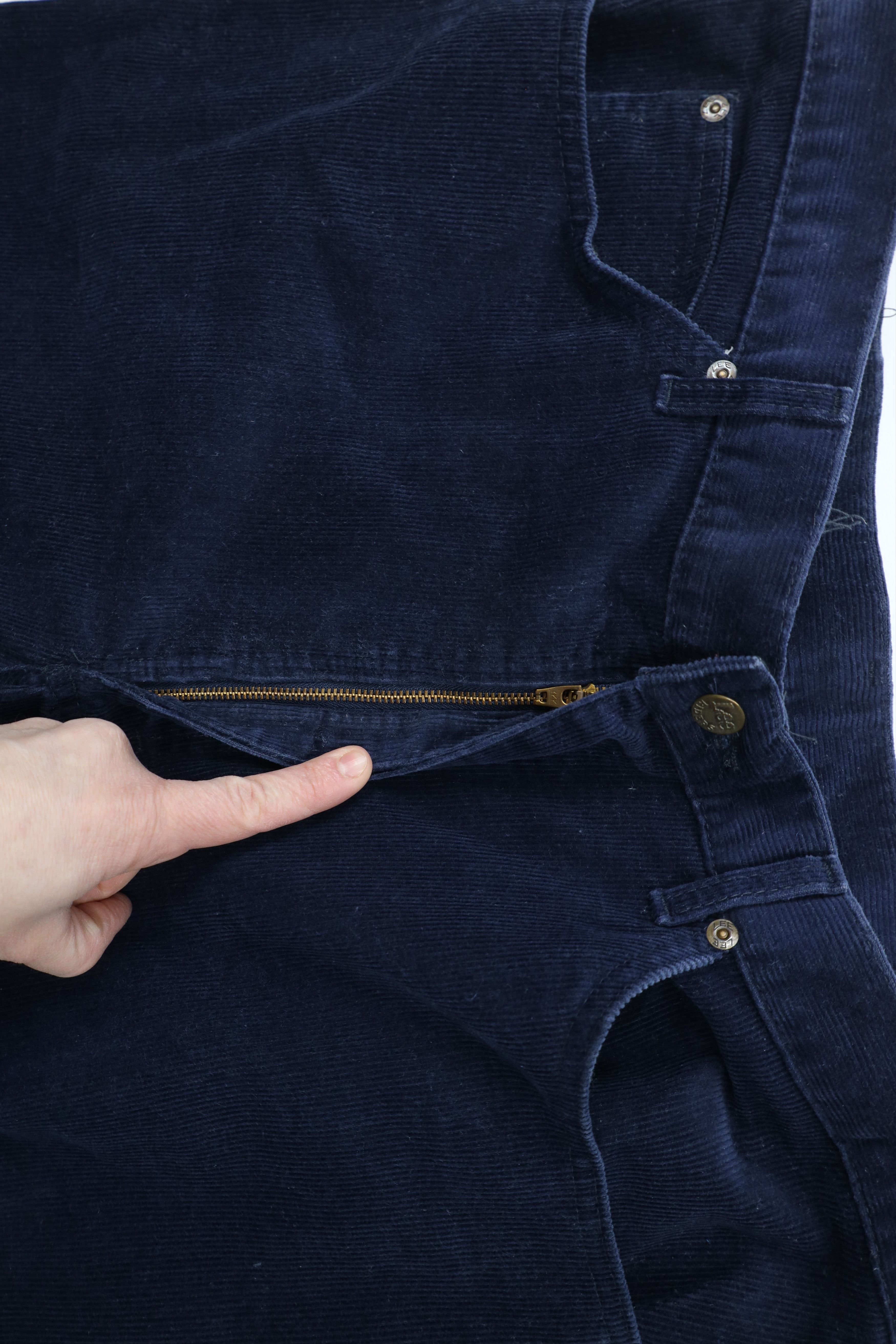 Lee × Vintage Vintage 90s Lee Straight Leg Corduroy Chino Pants Blue USA Size US 36 / EU 52 - 8 Thumbnail