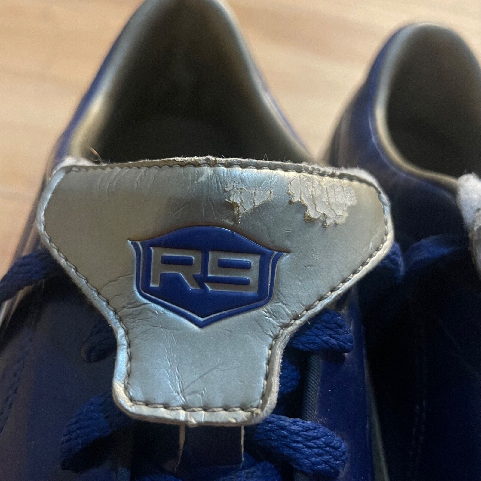 Nike VINTAGE Nike RONALDO indoor Shoes R9 Rare Football 2005 Size US 10 / EU 43 - 6 Thumbnail