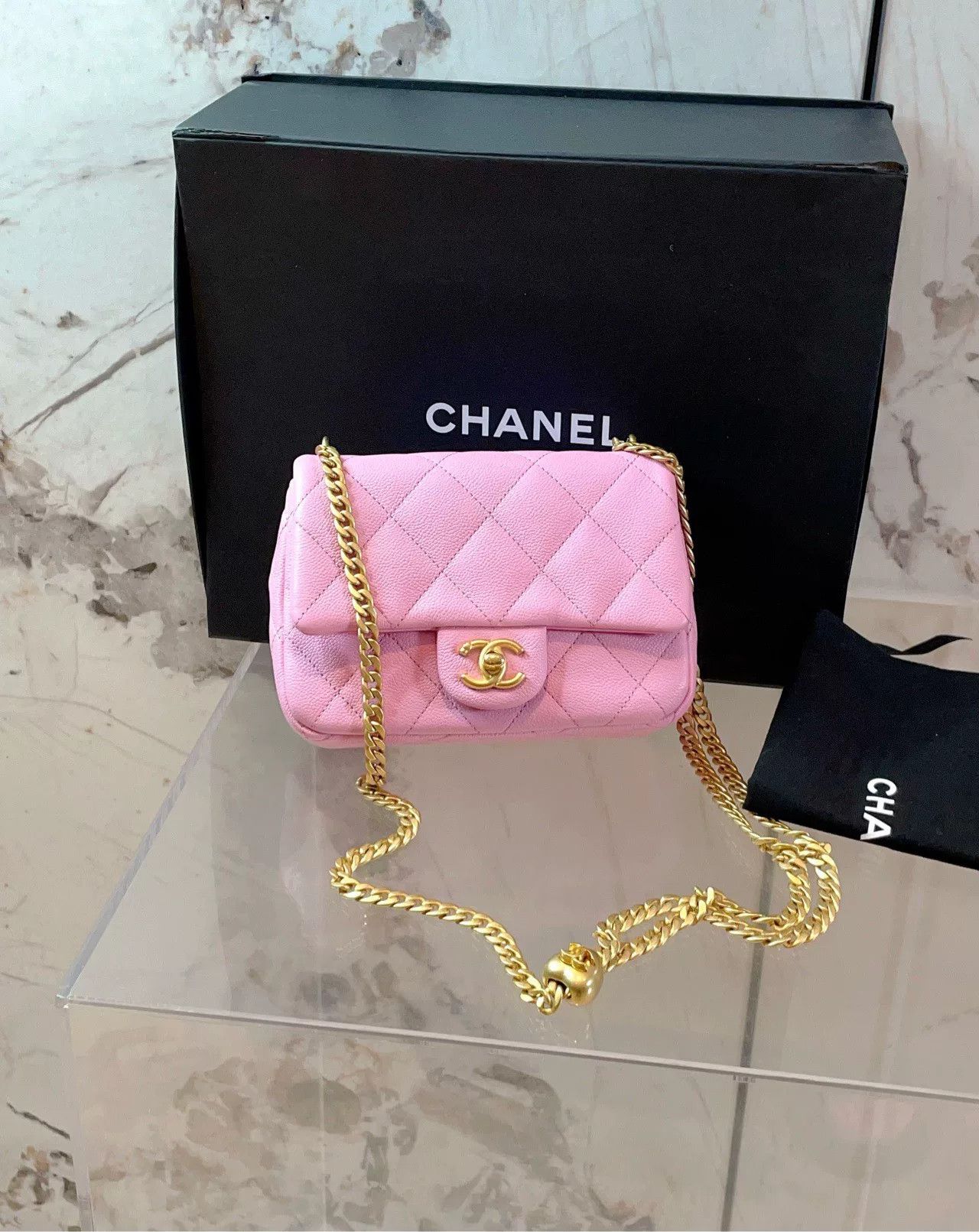 Chanel Pre-loved Bag Very good condition Size ONE SIZE - 1 Thumbnail