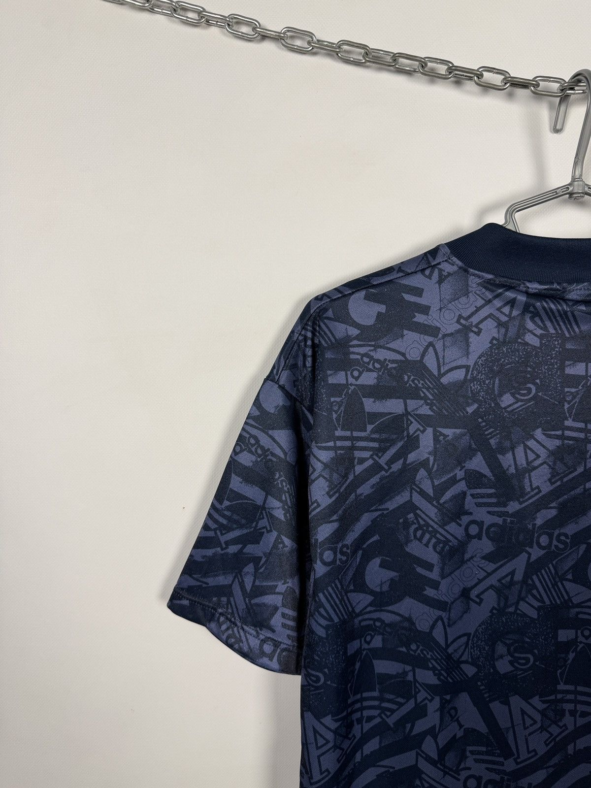 Adidas Adidas Vintage 90s Big Logo Jersey Soccer Tee Made in U.K. Size US L / EU 52-54 / 3 - 11 Thumbnail