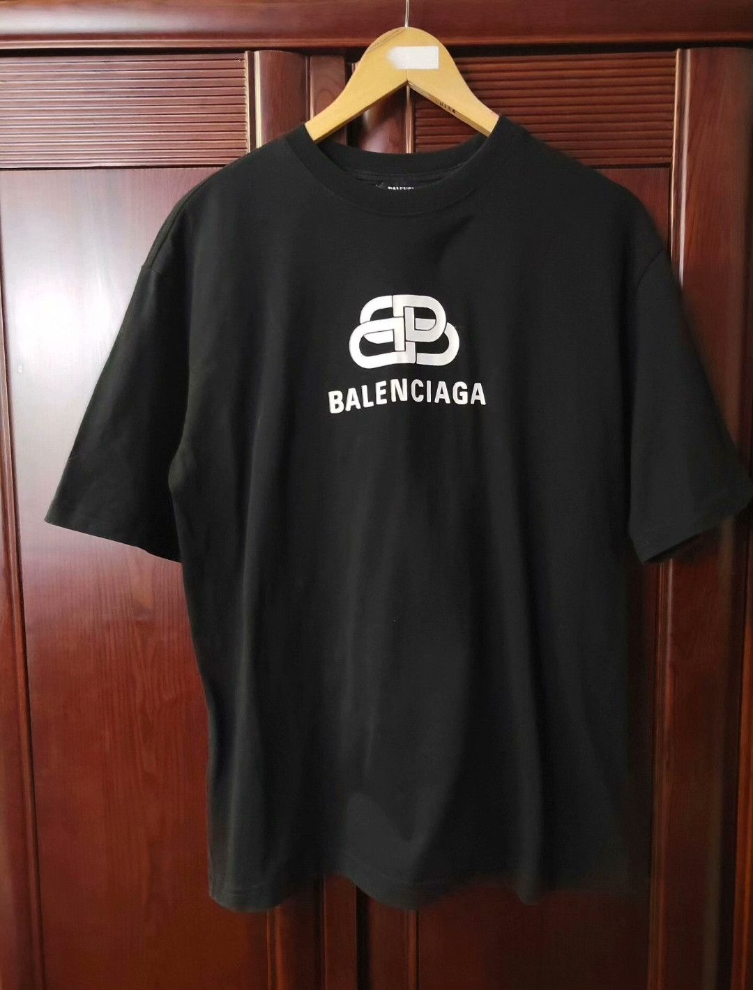 Balenciaga Balenciaga Lock Buckle Short Sleeve - dmc Size M / US 6-8 / IT 42-44 - 1 Thumbnail