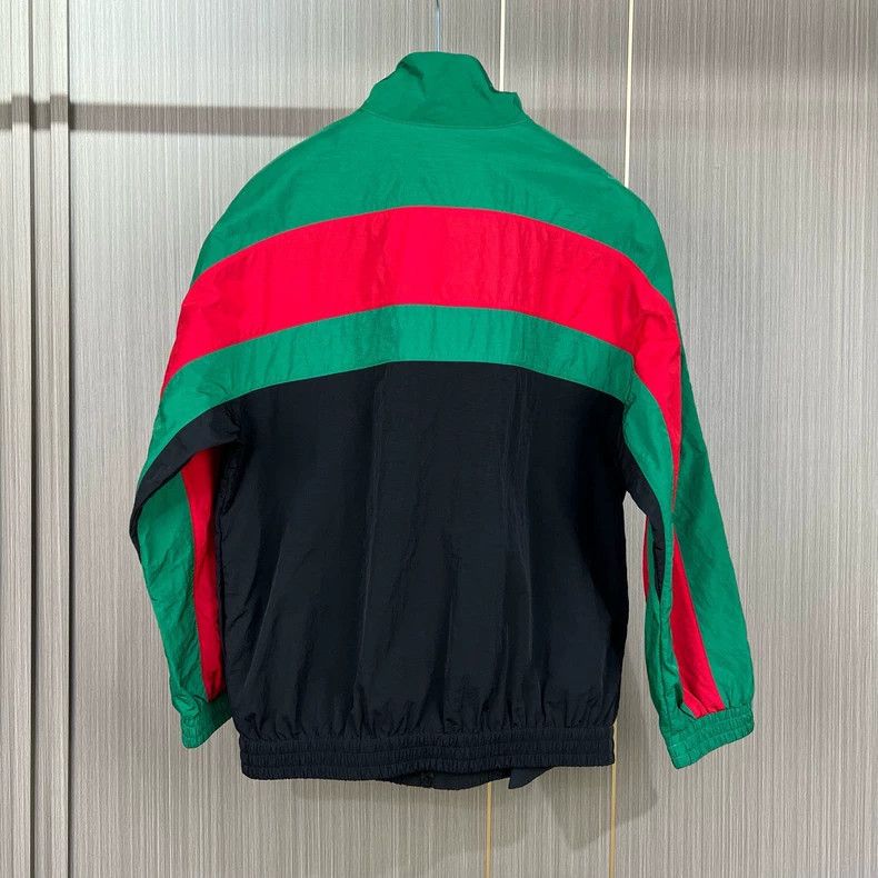 Gucci Gucci Size 10 Red and green embroidered letter zipper wind Size US M / EU 48-50 / 2 - 2 Thumbnail