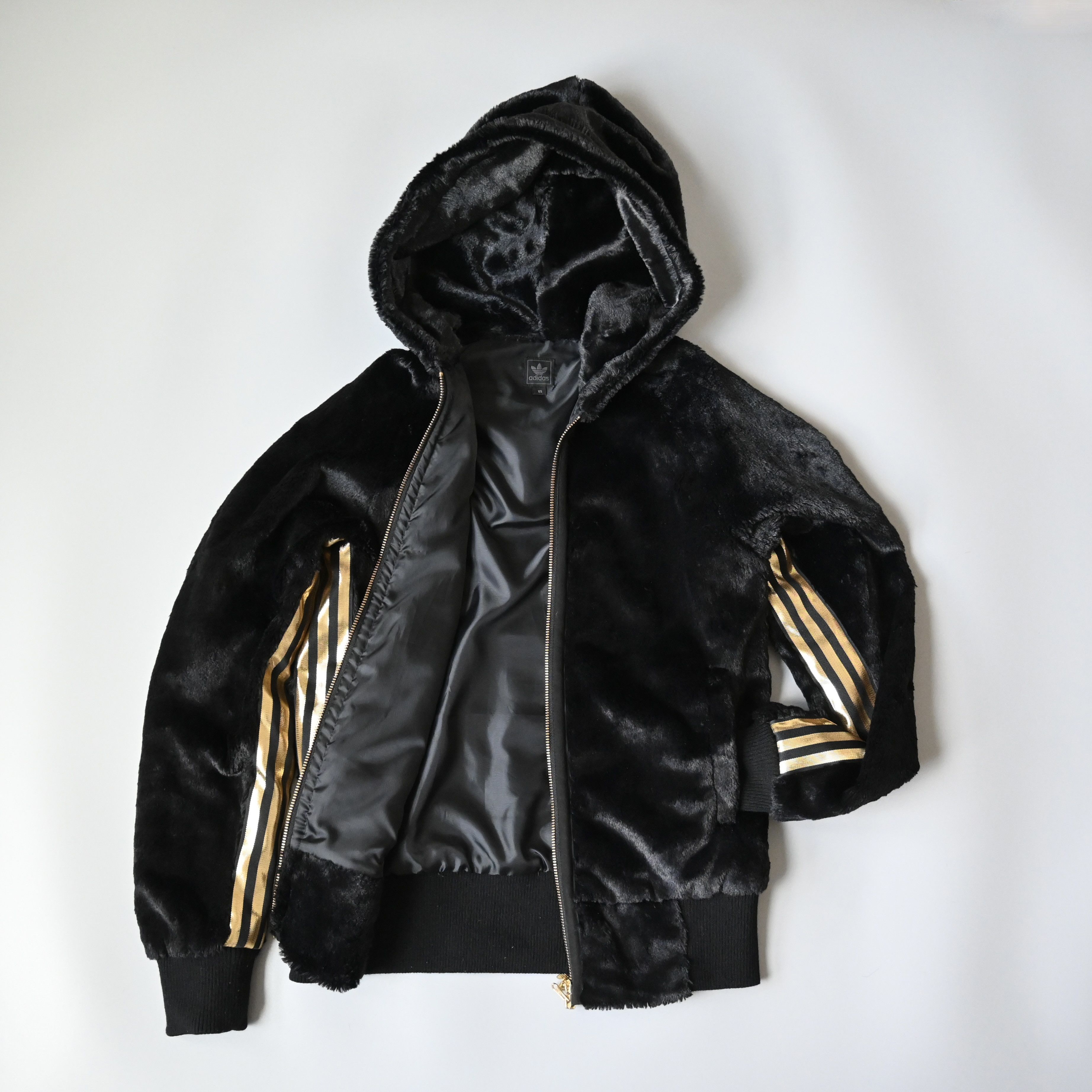 Adidas 2010s Adidas faux fur hooded jacket, gold three striped, XS Size US XS / EU 42 / 0 - 4 Thumbnail