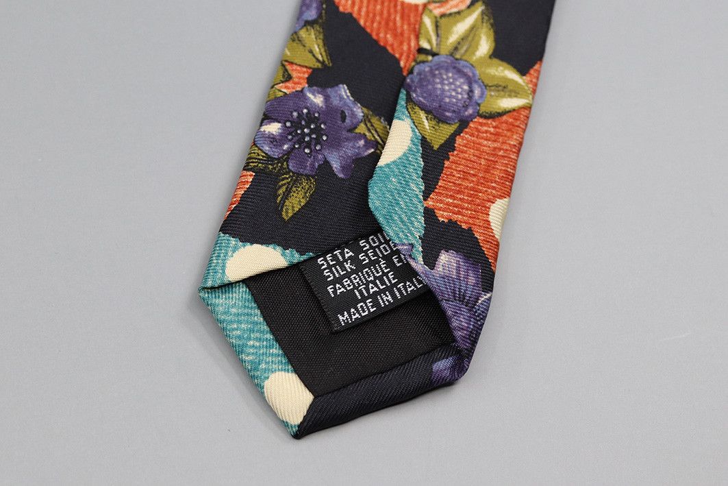 Hugo Boss × Vintage Vintage Hugo Boss Silk Tie – Bold Polka Dot Floral Print Size ONE SIZE - 4 Thumbnail