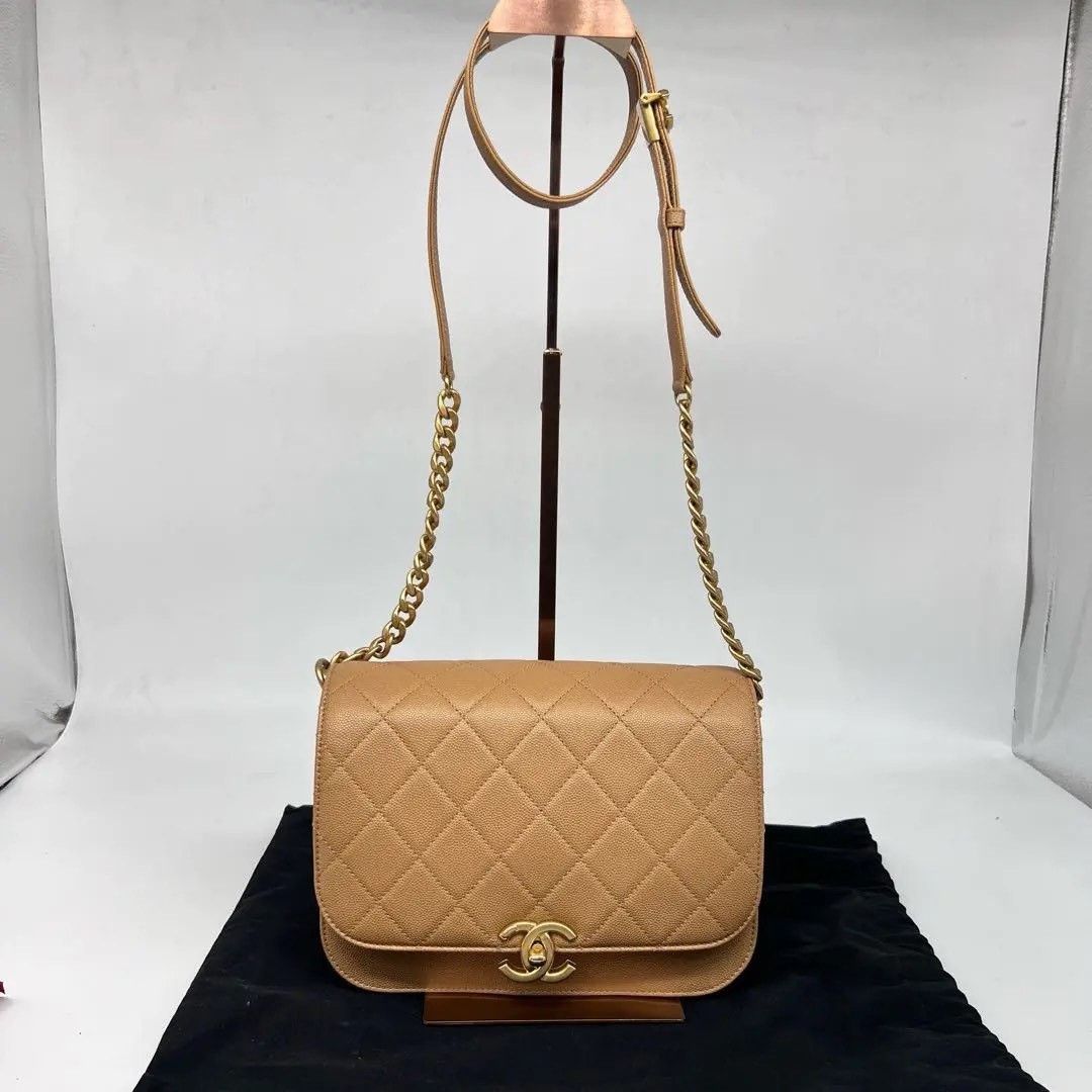 Chanel Pre-loved Bag Very good condition Size ONE SIZE - 1 Thumbnail