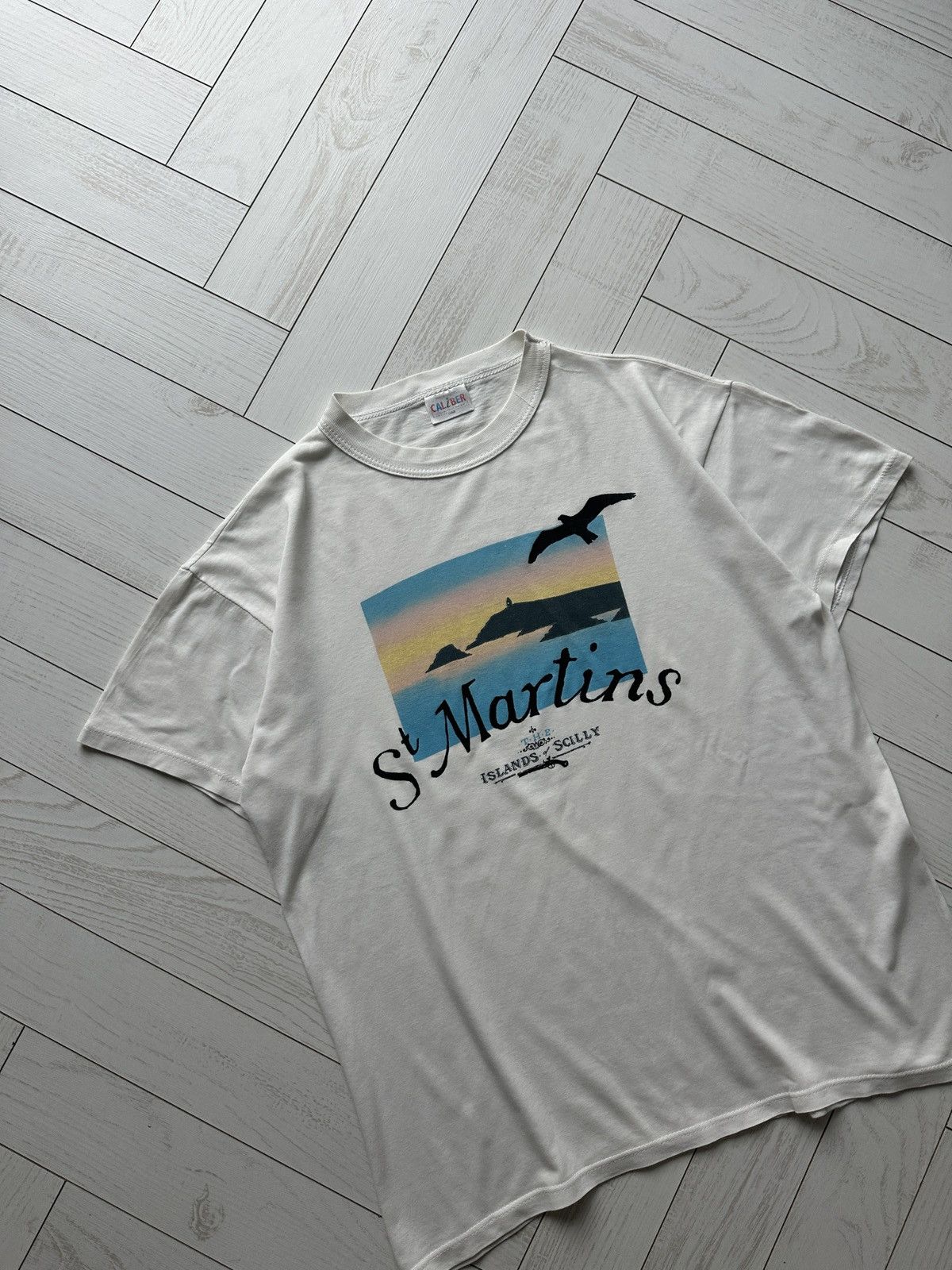 Vintage Vintage 90s St.Martins Caliber seaside bird island vybe tee Size US M / EU 48-50 / 2 - 2 Thumbnail
