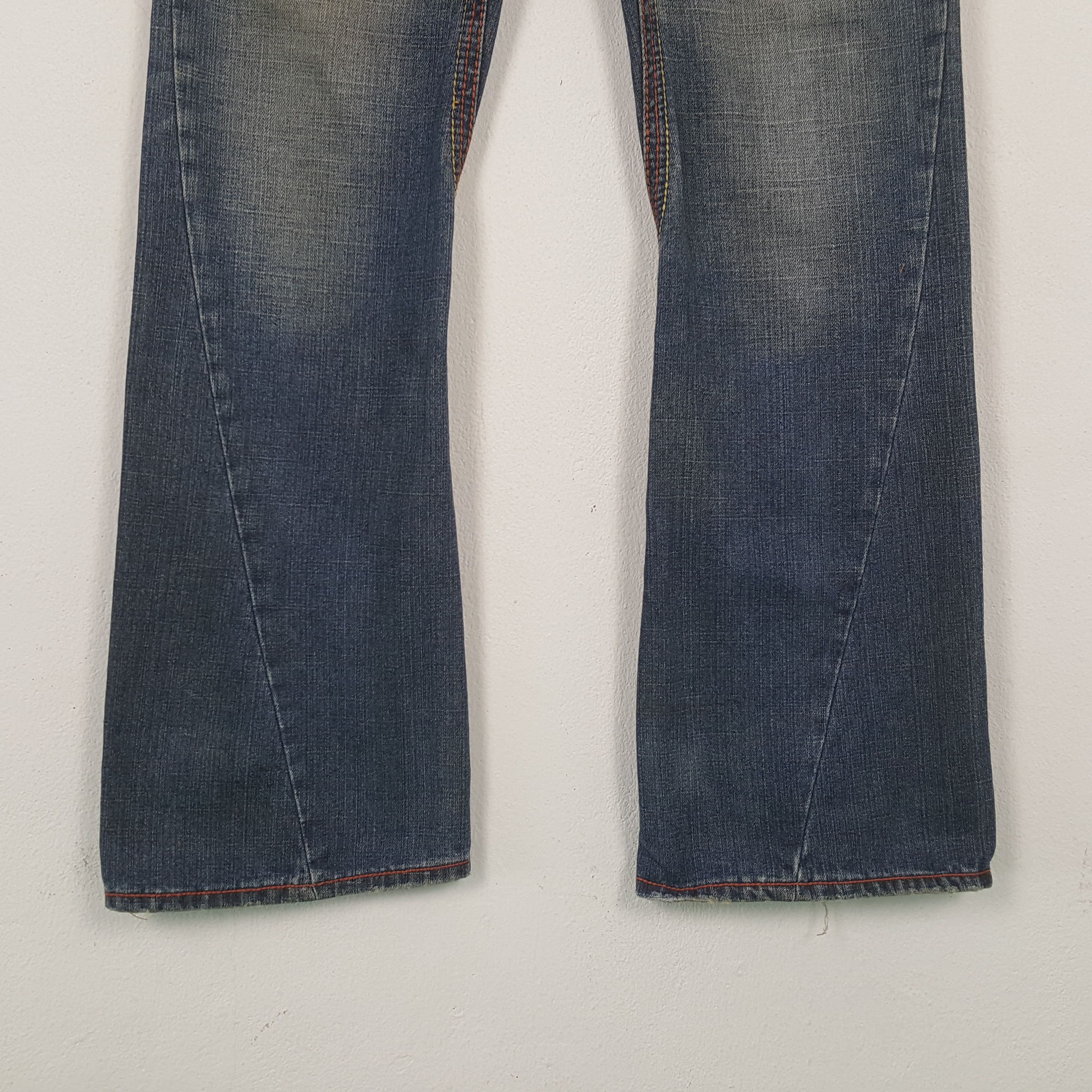 True Religion True Religion Fashion Streetwear Style Jeans C297N23 Size US 30 / EU 46 - 3 Thumbnail