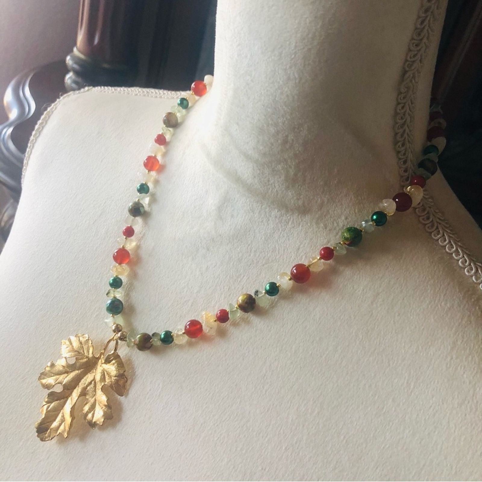 Handmade Handcrafted genuine stone nature leaf pendant necklace Size ONE SIZE - 3 Thumbnail
