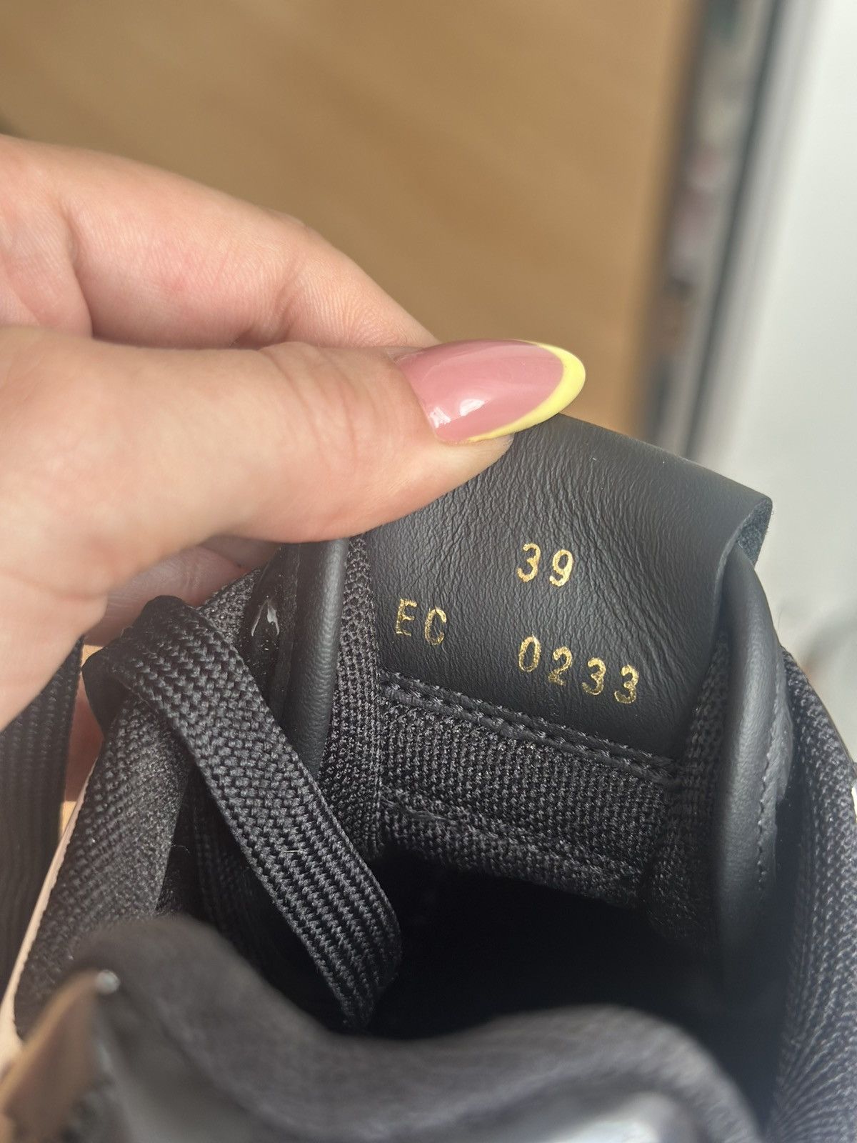 Givenchy Givenchy G4 leather low trainers designer sneakers premium Size US 9 / IT 39 - 5 Thumbnail