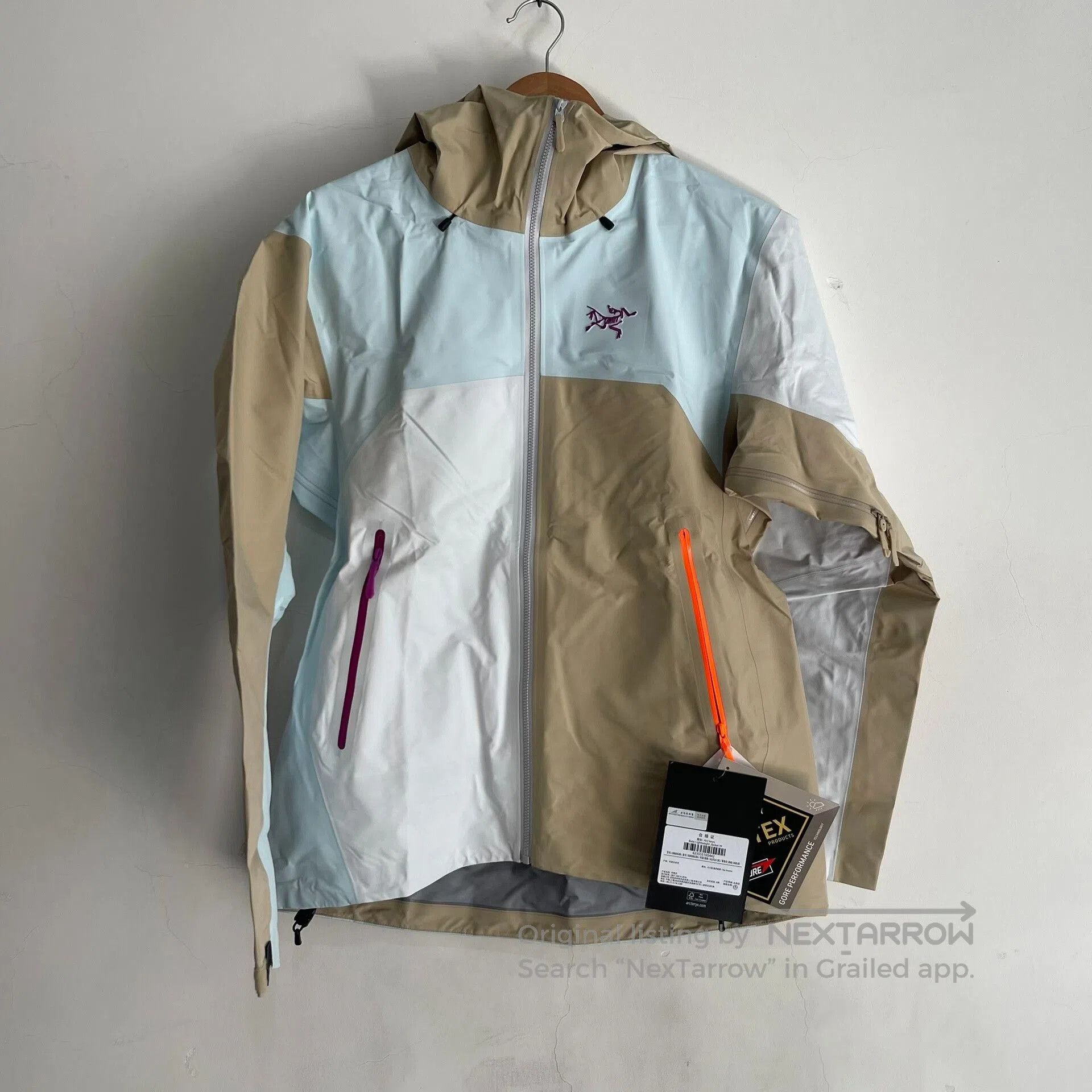 Arc'teryx Arcteryx BETA Lightweight Jacket for Women. Size M / US 6-8 / IT 42-44 - 1 Thumbnail