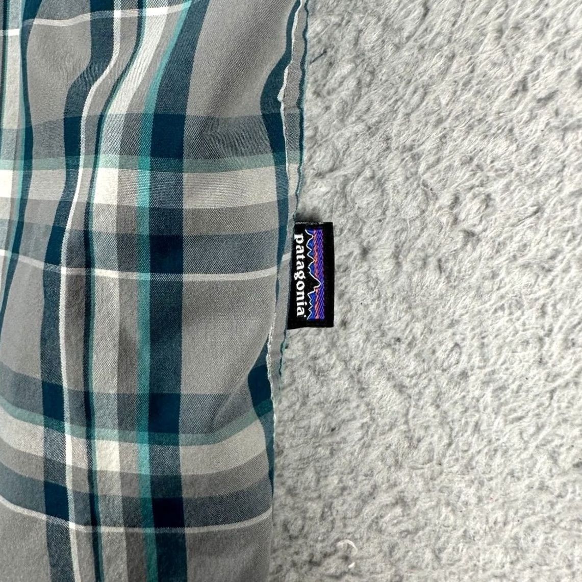 Patagonia Patagonia Shirt Mens Large Teal Grey Plaid Button Up Short Sleeve Pockets Outdoor Size US L / EU 52-54 / 3 - 6 Thumbnail
