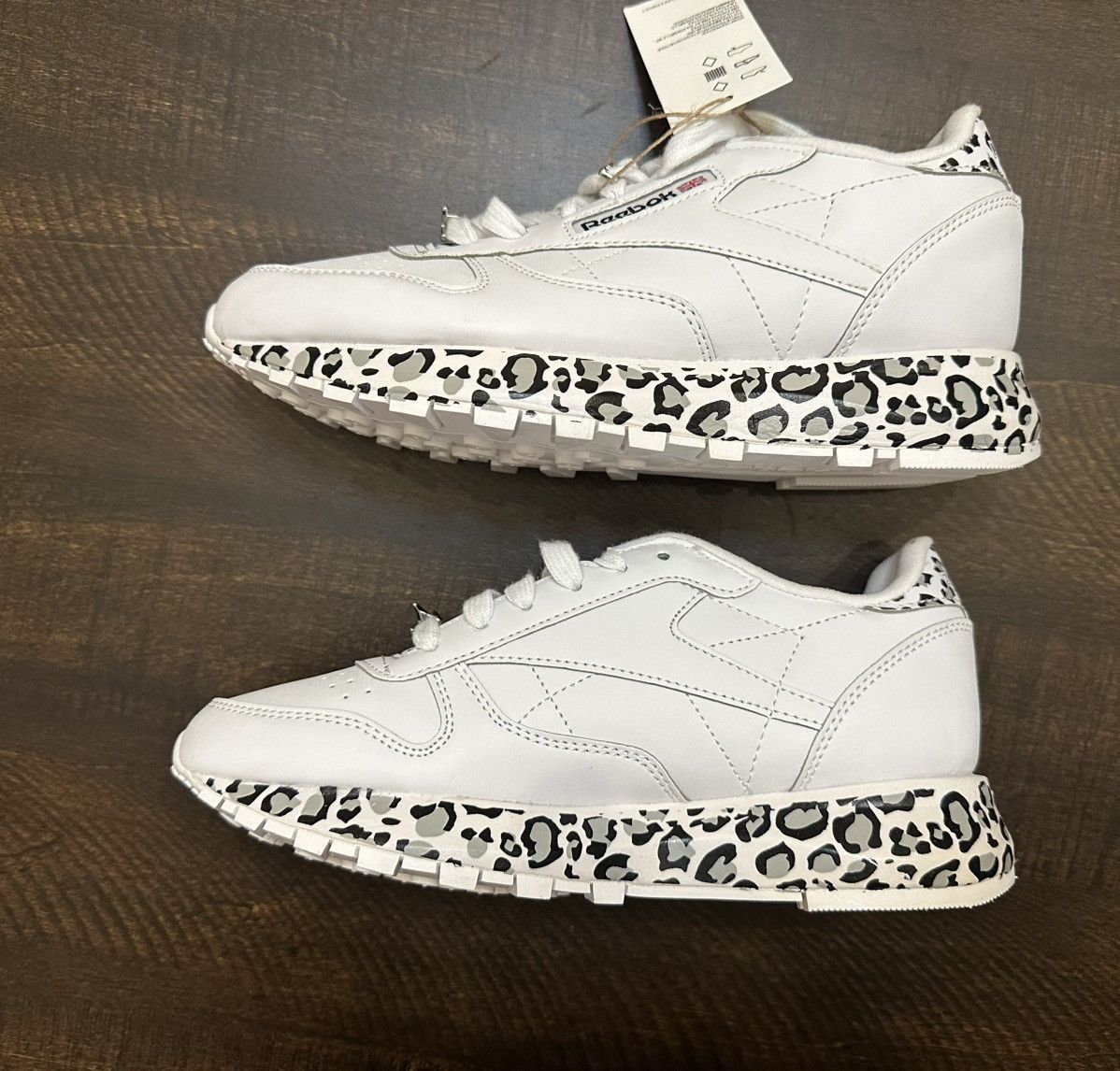 Reebok NWT Reebok Women’s Classic Leather Leopard Print Shoes-Sz 5 Size US 5 / IT 35 - 5 Thumbnail