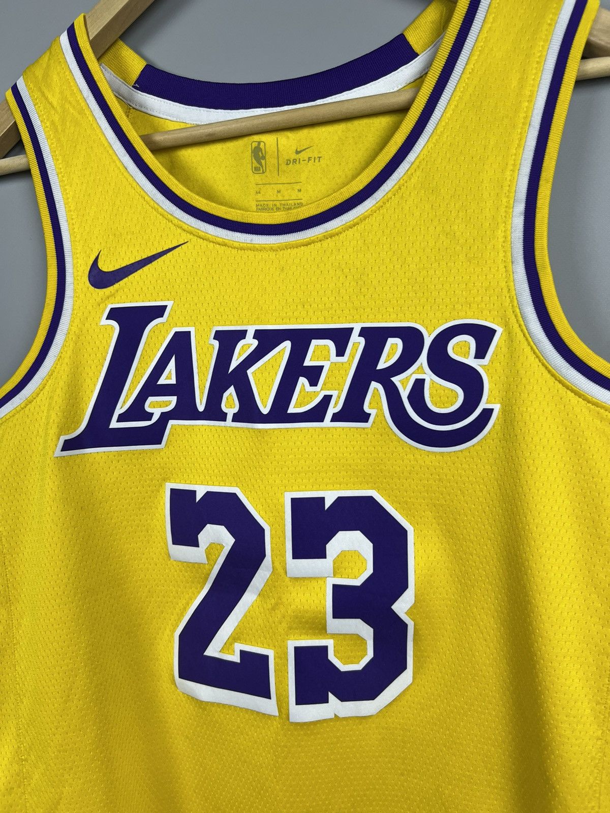Nike Los Angeles Lakers Lebron James 23 Jersey Size US M / EU 48-50 / 2 - 2 Thumbnail