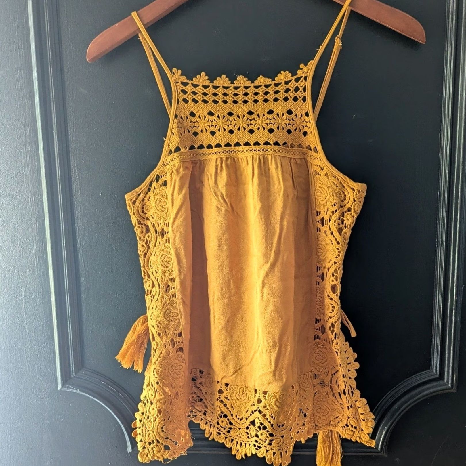 Aeropostale Aeropostale Mustard Yellow Crochet Lace Tank Top Tassel Boho Festival Sz M Size M / US 6-8 / IT 42-44 - 2 Thumbnail