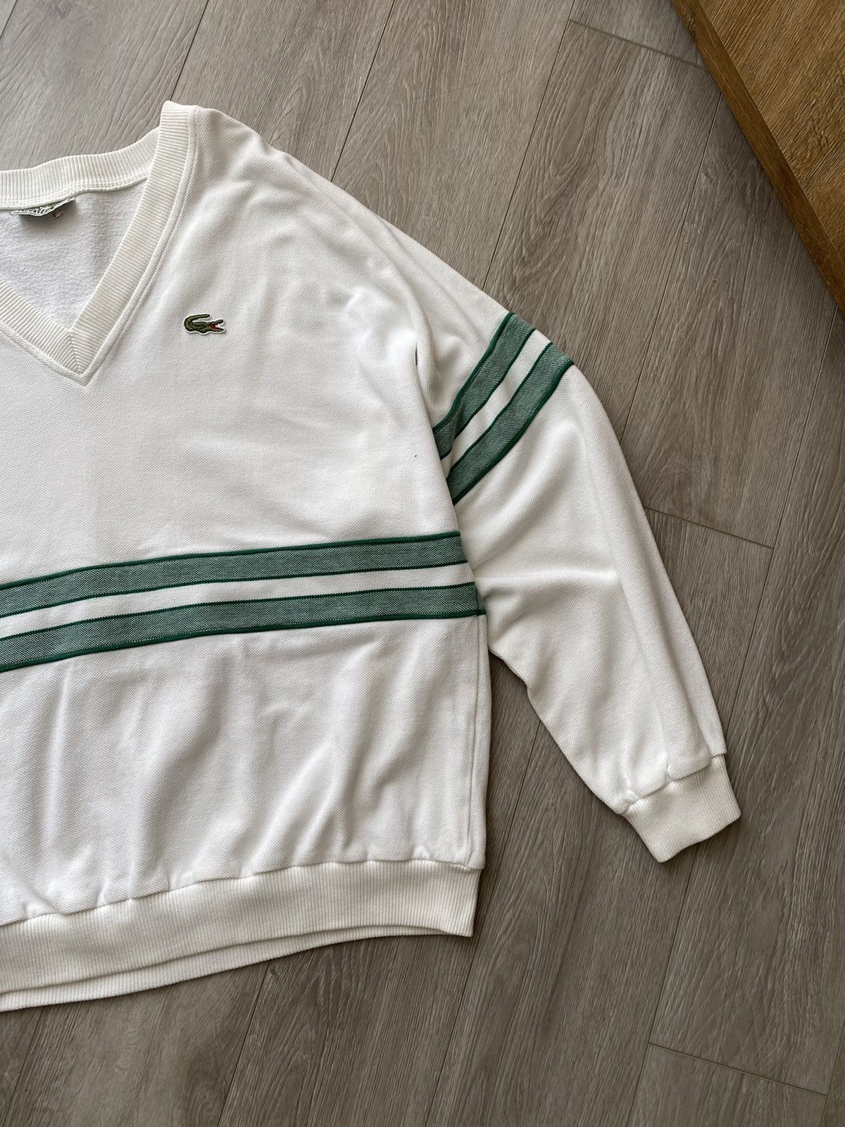 Lacoste × Vintage Vintage Lacoste Knit White V Neck Sweater Y2K Sweatshirt Size US XL / EU 56 / 4 - 4 Thumbnail