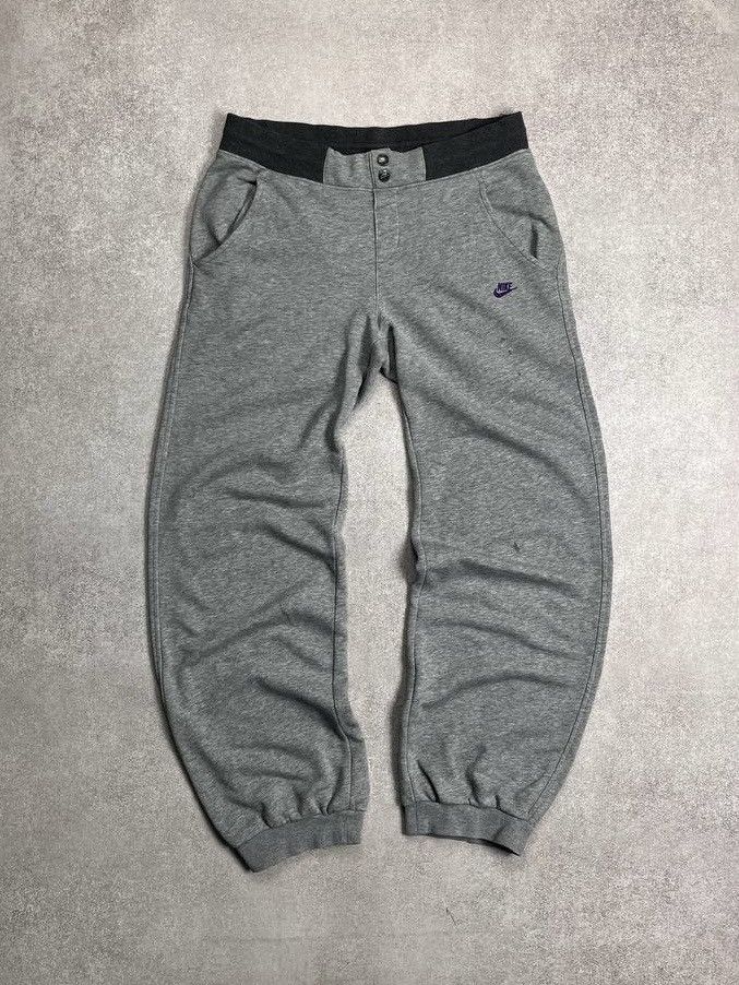 Nike Vintage Nike Swoosh Baggy Cotton Trackpants S Size US 31 - 1 Thumbnail