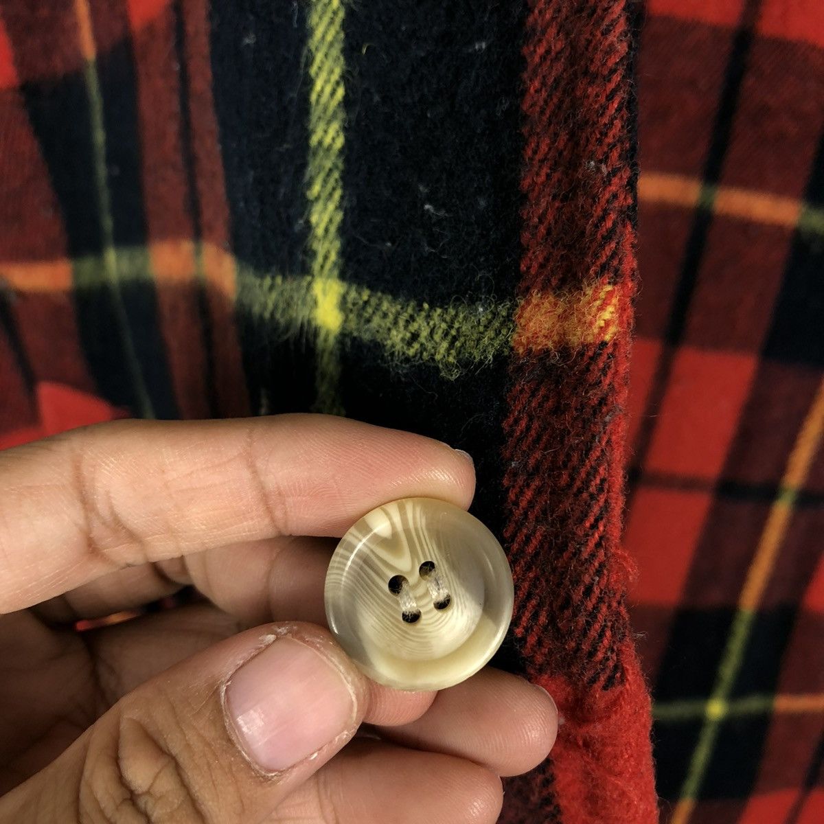 Japanese Brand 🔥VINTAGE BUTTON JACKET TASS FINDER HUNTING TARTAN DESIGN Size US L / EU 52-54 / 3 - 16 Thumbnail