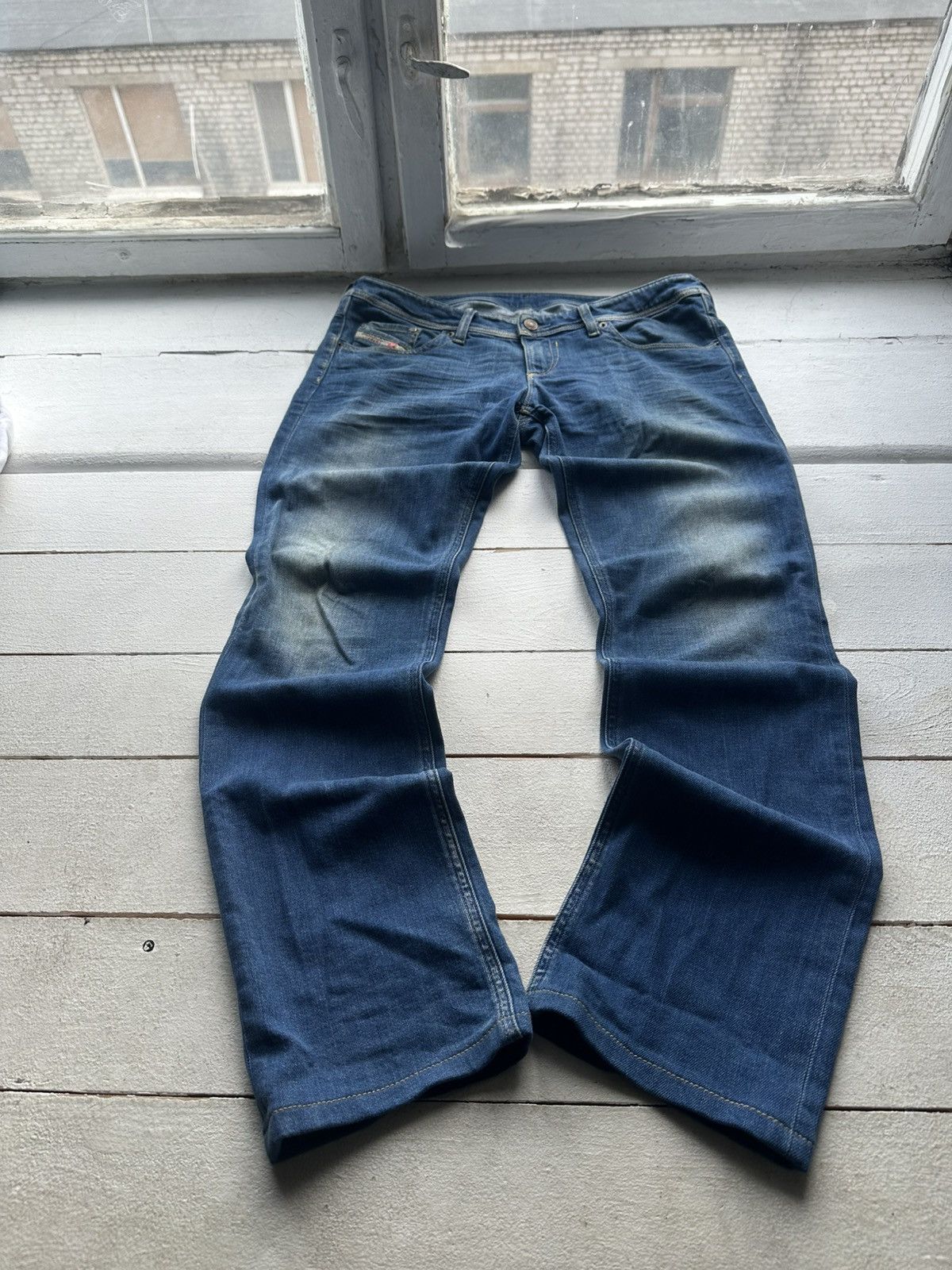 Diesel 🚨Gothic Diesel Regular Slim relax Flared Jeans Womens Size 31" - 1 Thumbnail
