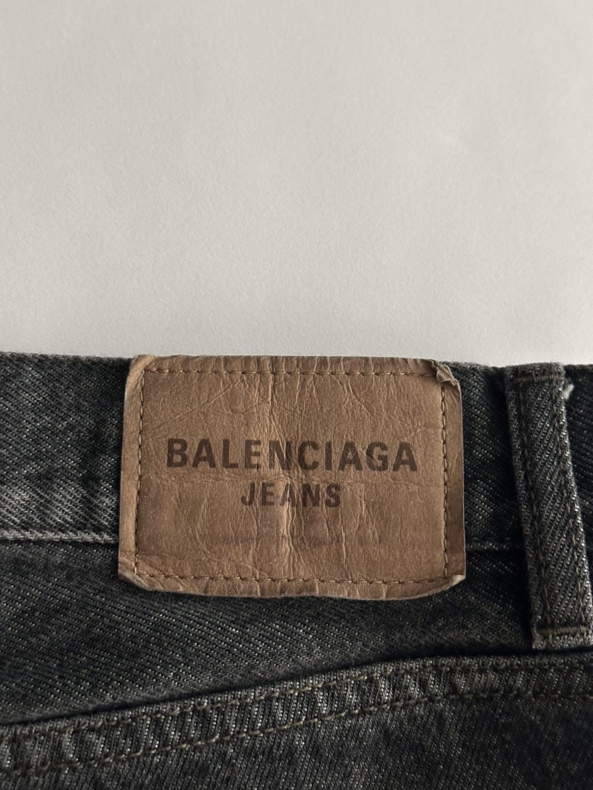 Balenciaga Balenciaga by Demna Back Rip Denim Jeans Size US 31 - 10 Thumbnail