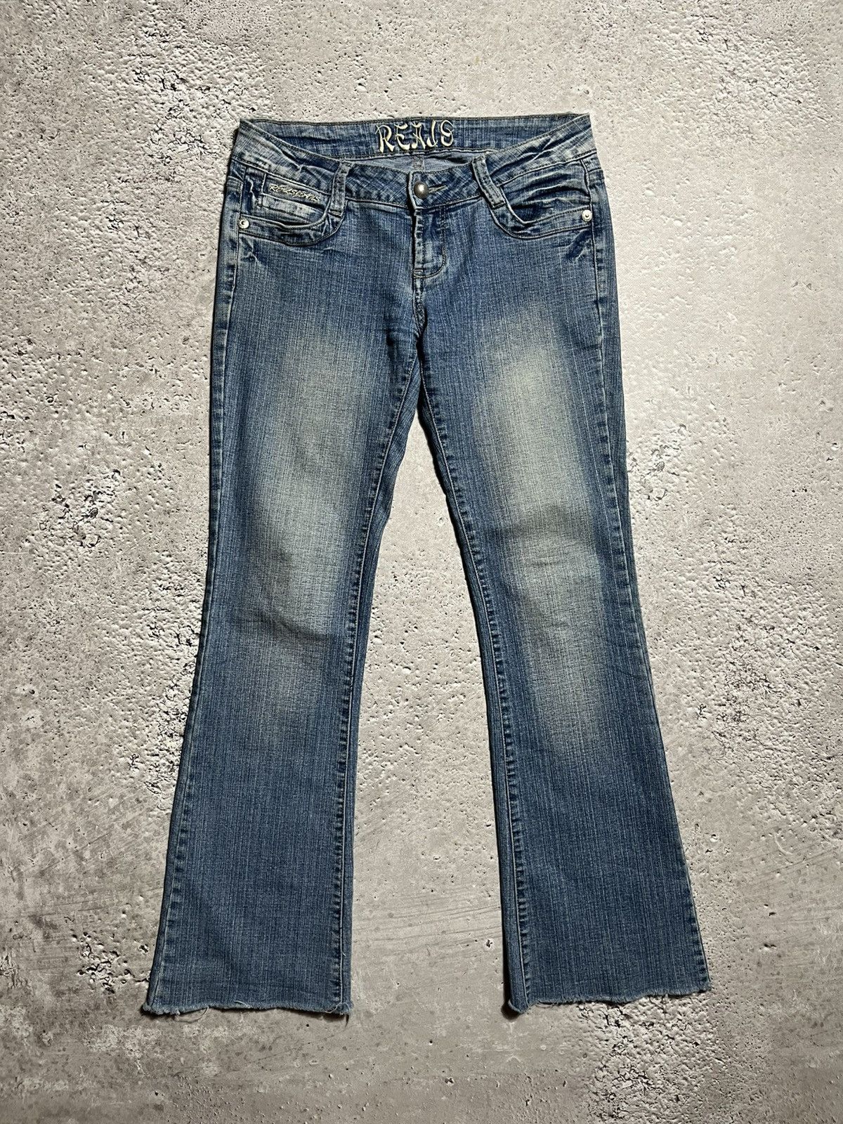 Vintage Y2K Flared Jeans Pants with Rhinestone Embroidered Back Size 30" / US 8 / IT 44 - 8 Thumbnail
