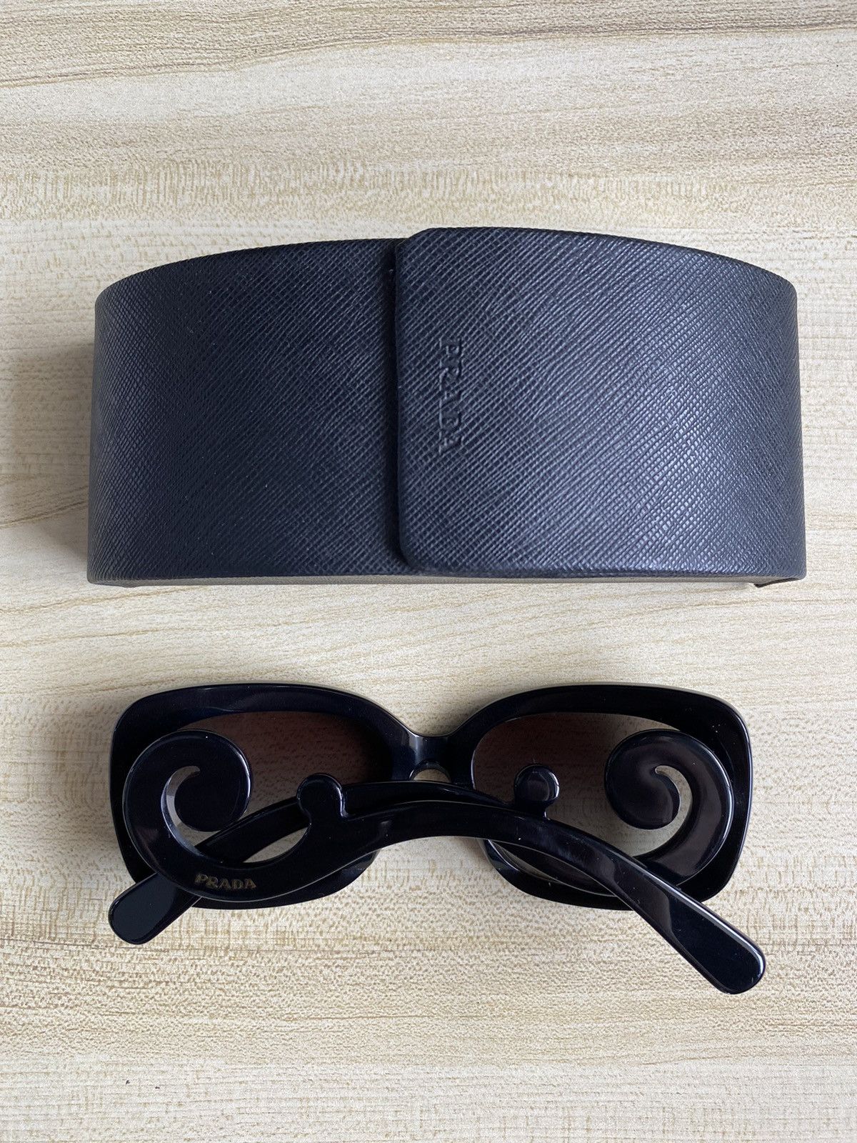 Prada Prada Sunglasses Size ONE SIZE - 4 Thumbnail