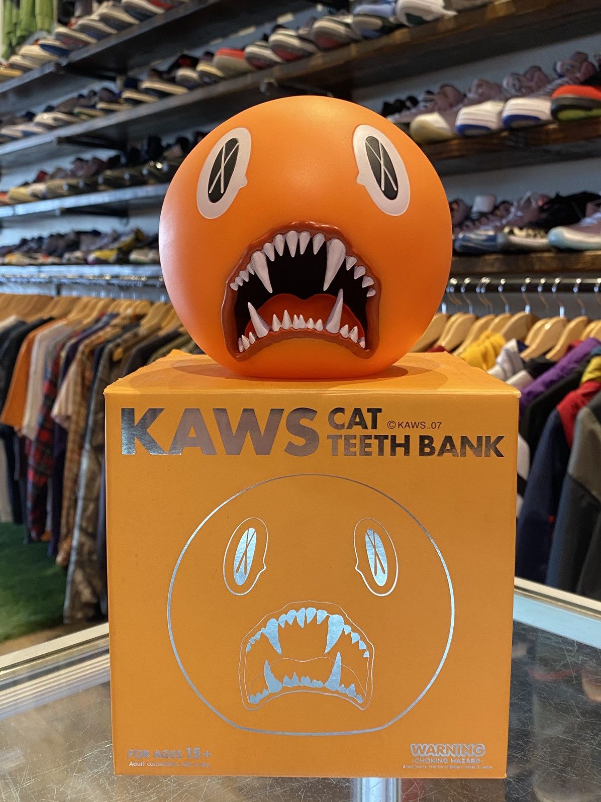 Kaws × Medicom Toy KAWS Cat Teeth Bank Size ONE SIZE - 1 Thumbnail