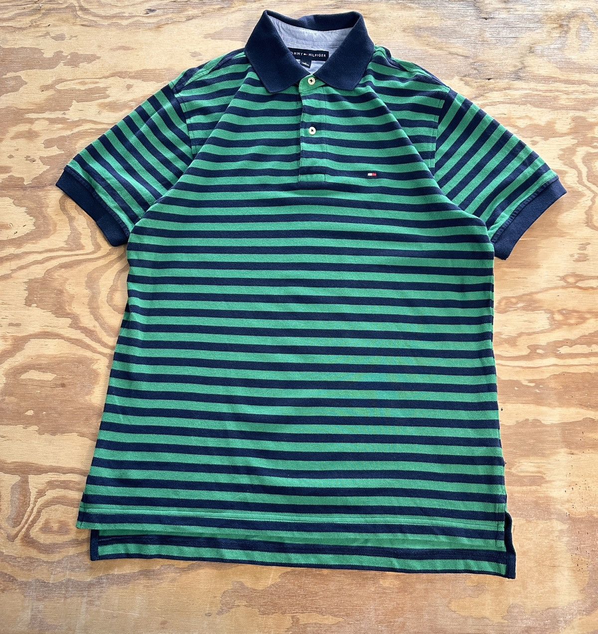 Tommy Hilfiger Tommy Hilfiger green and blue stripped short-sleeve polo. Size US M / EU 48-50 / 2 - 1 Thumbnail