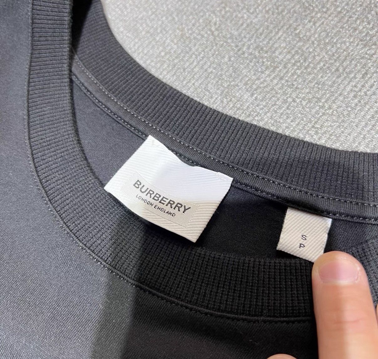 Burberry Burberry Black Map Print Logo Short Sleeve T-Shirt Size US S / EU 44-46 / 1 - 4 Thumbnail