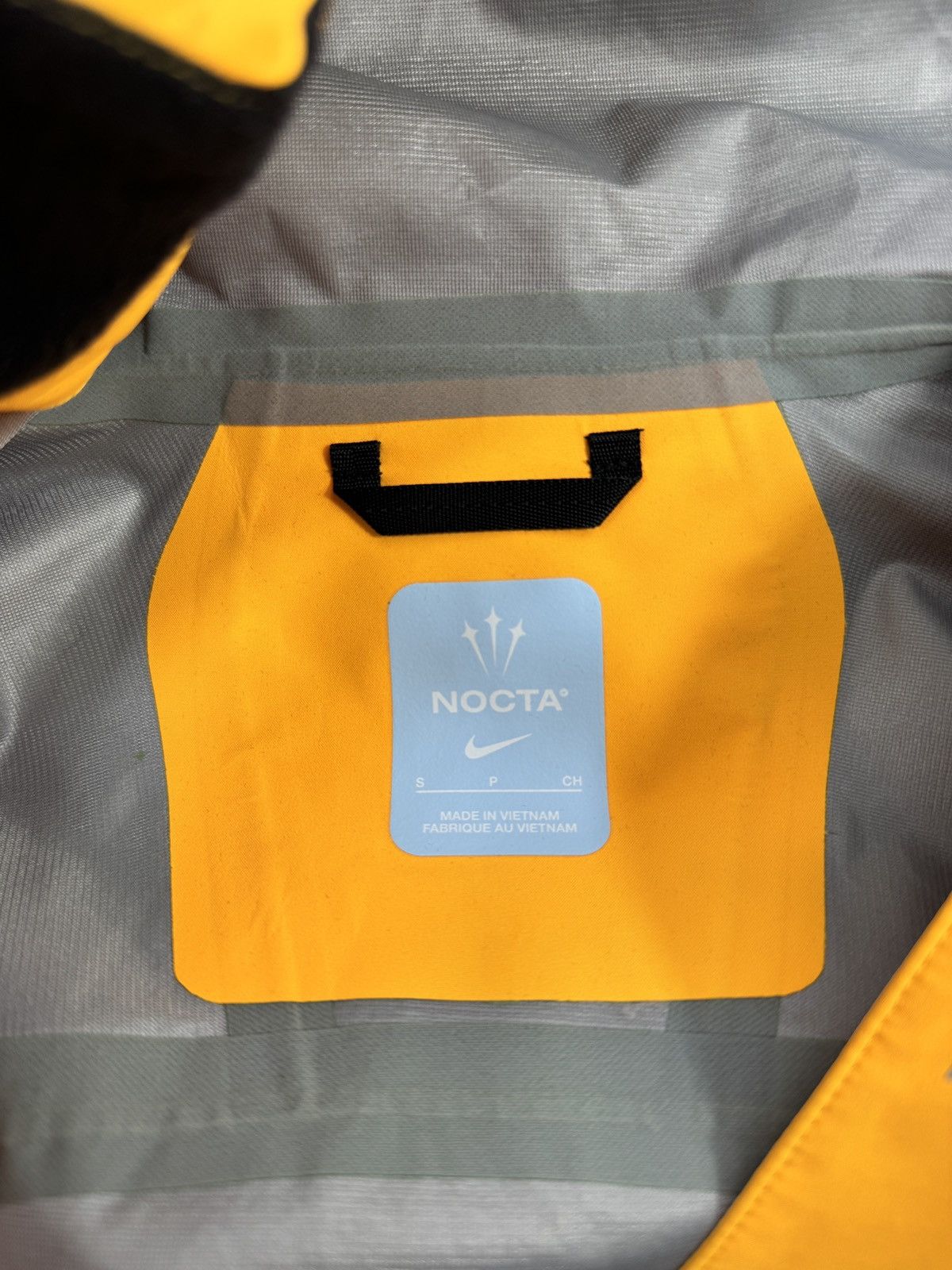 NOCTA × Nike TUNGATEN ALIEN GORE TEX OVERSIZED JACKET (RARE COLOUR-WAY) Size US M / EU 48-50 / 2 - 4 Thumbnail