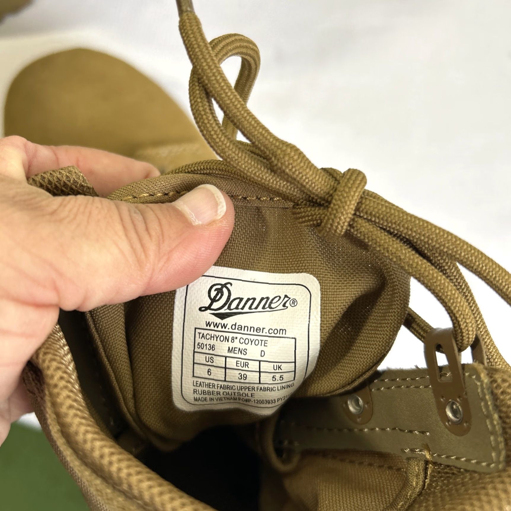 Danner Danner Tachyon 8'' Boots Men 6 D Coyote Lightweight Combat Workwear Hike Boots Size US 6 / EU 39 - 8 Thumbnail