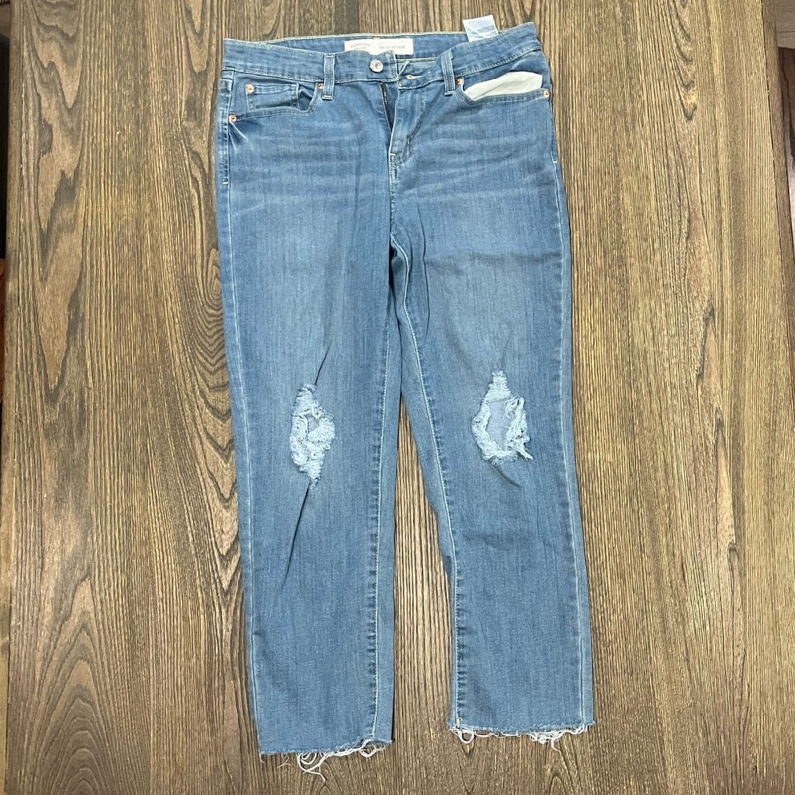 Levi's Levis Jeans Mid Rise Capris Boyfriend Distressed Denim Size 30" / US 8 / IT 44 - 1 Thumbnail