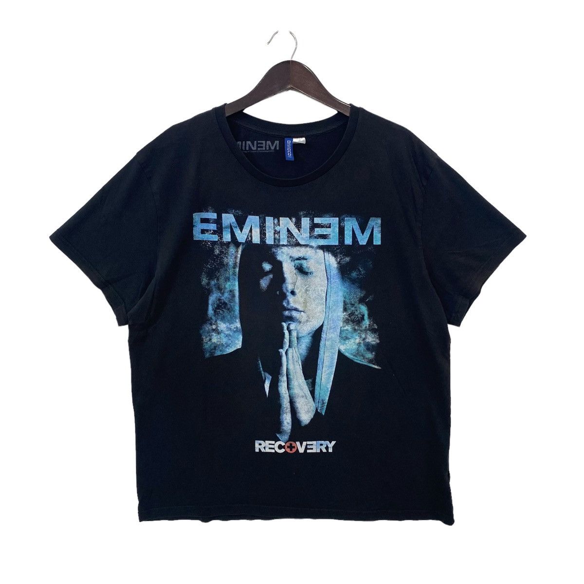 Band Tees 💥EMINEM hip hop raptess recovery album tee shirt Size US XL / EU 56 / 4 - 1 Thumbnail