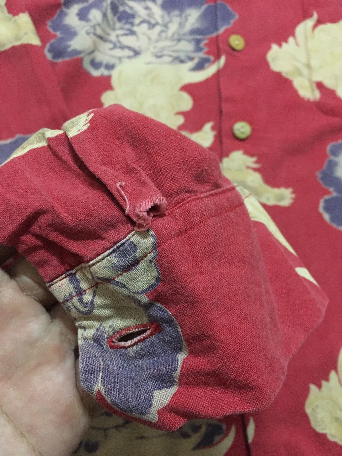 Vintage Vintage MAKANA LEI Silk Hawaiian Shirt Size US M / EU 48-50 / 2 - 9 Thumbnail