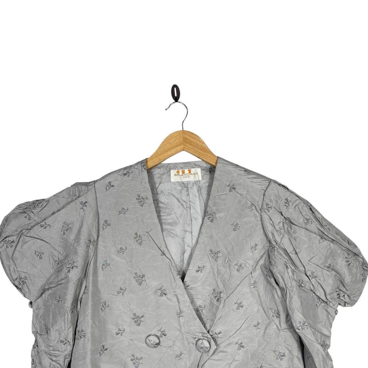 Balenciaga Balenciaga Vintage Cropped Puff Sleeve Blazer Floral Size S / US 4 / IT 40 - 2 Thumbnail