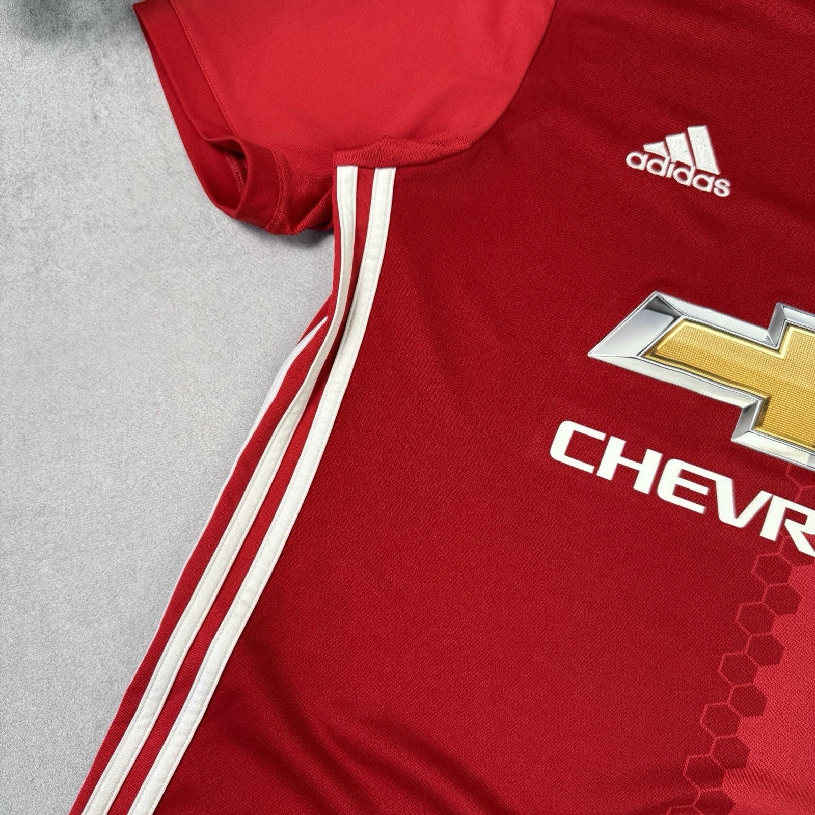 Adidas MANCHESTER UNITED 2016 2017 SOCCER JERSEY ADIDAS SIZE M Red Size US M / EU 48-50 / 2 - 8 Thumbnail