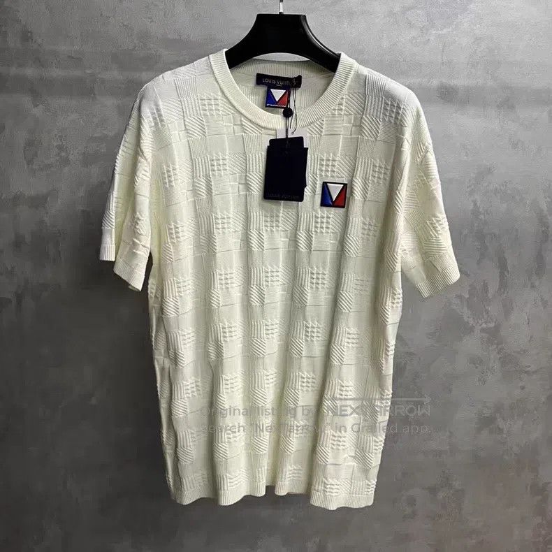 Louis Vuitton Louis Vuitton 24 latest white monogram jacquard crewneck c Size US L / EU 52-54 / 3 - 1 Thumbnail