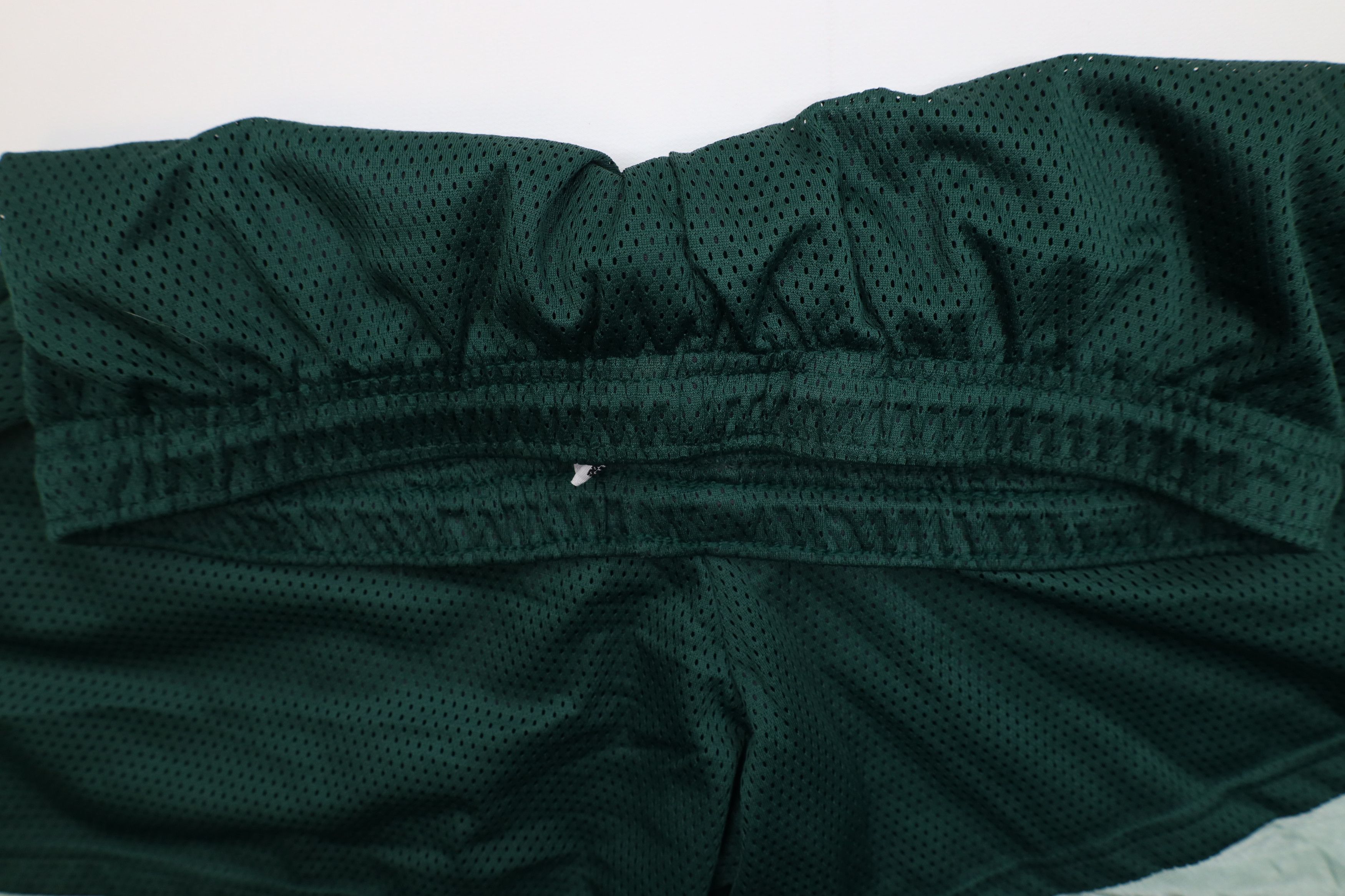 Vintage Vintage 90s Streetwear Layered Above Knee Mesh Shorts Green Size US 32 / EU 48 - 13 Thumbnail