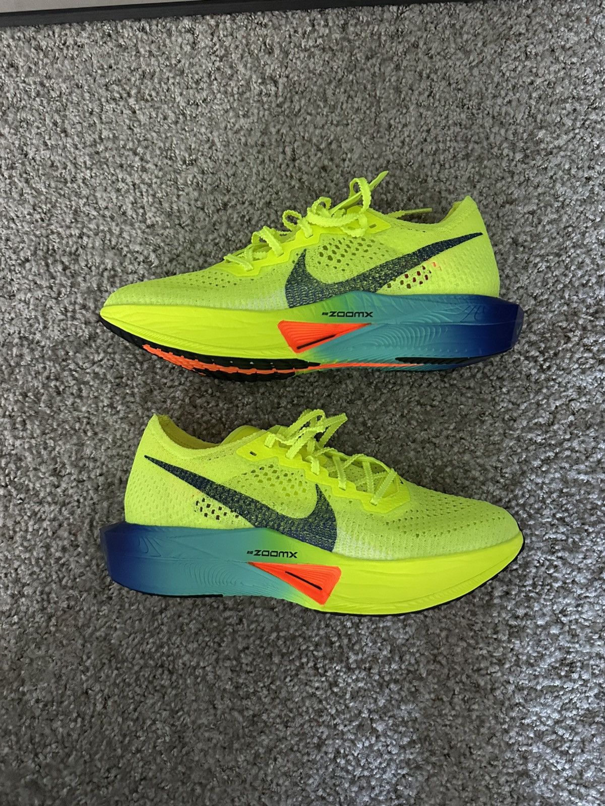 Nike Nike ZoomX Vaporfly Next% 3 Size US 7.5 / EU 40-41 - 2 Thumbnail