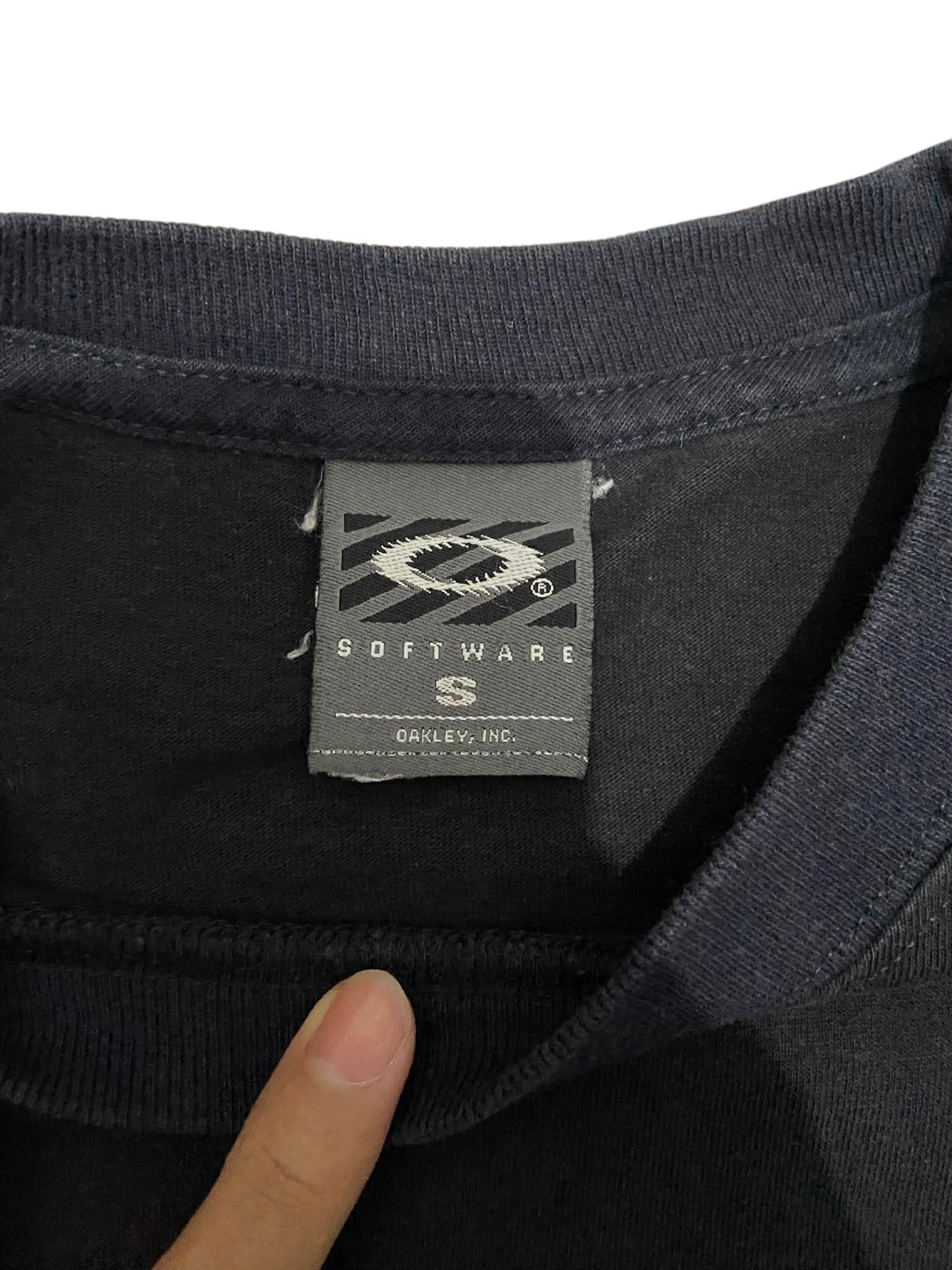 Oakley Vintage Oakley Software Center Logo Size US S / EU 44-46 / 1 - 2 Thumbnail