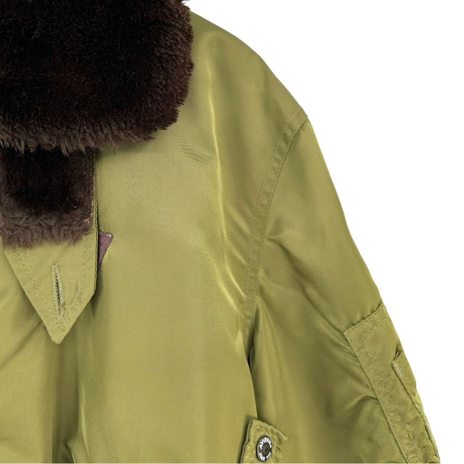 Avirex Vintage 1980s B-15 Military Army Green Bomber Jacket Size US L / EU 52-54 / 3 - 5 Thumbnail