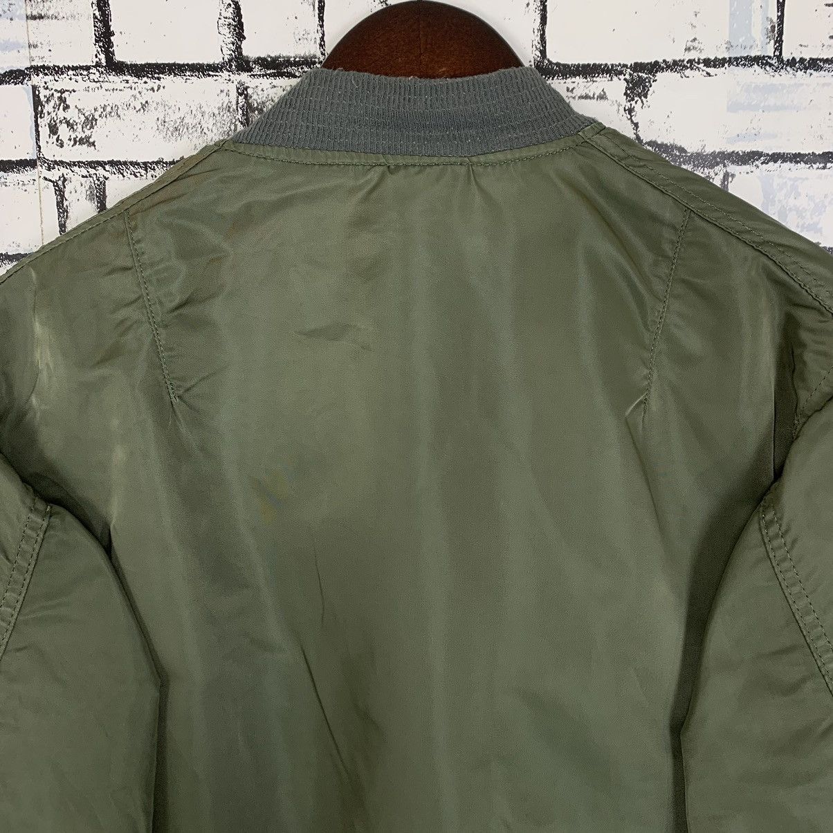 Alpha Industries Alpha Industries American Military Bomber Flight Jacket Size US L / EU 52-54 / 3 - 10 Thumbnail